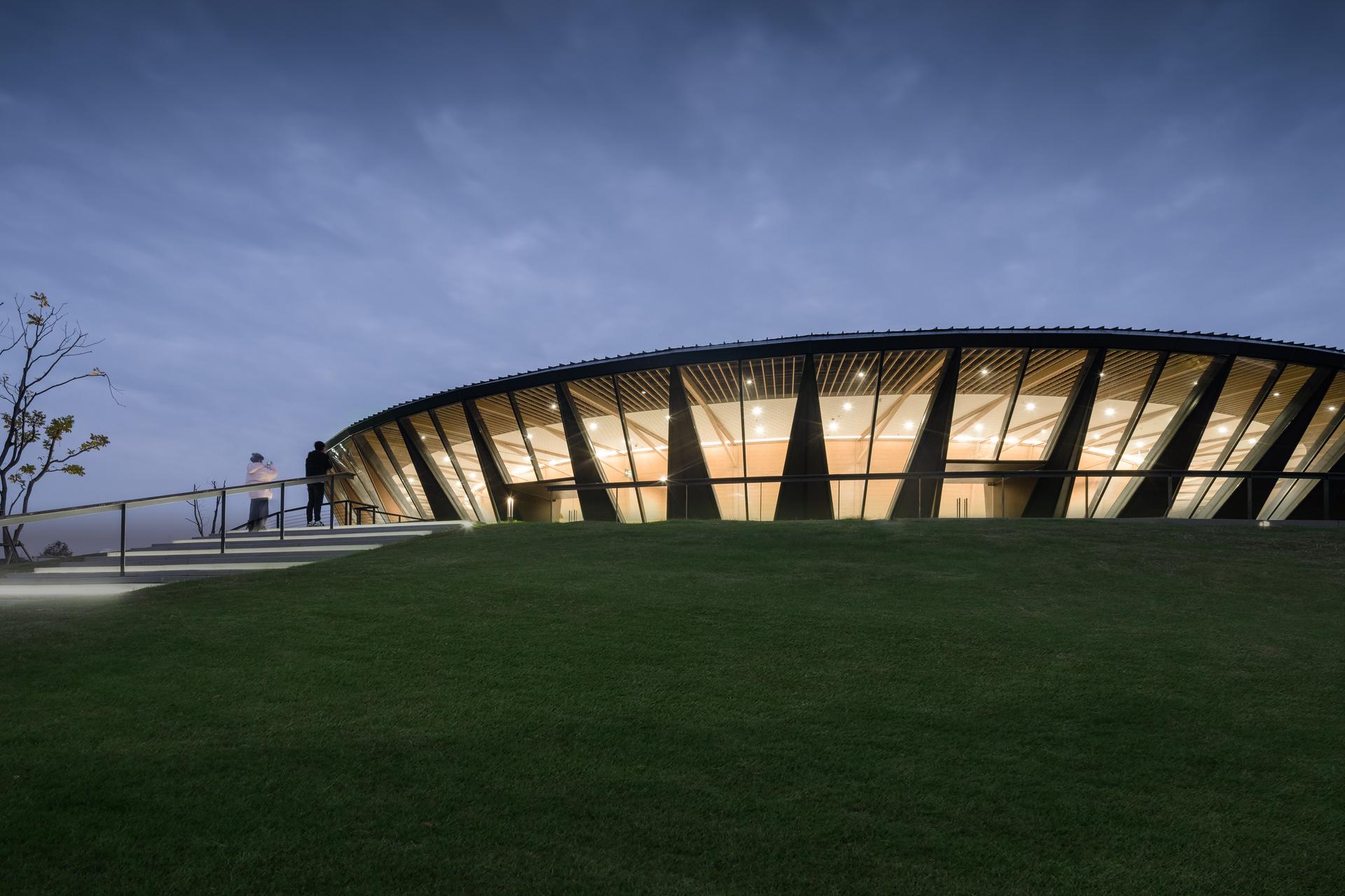 Fengzejiang Lecture Hall - image 7