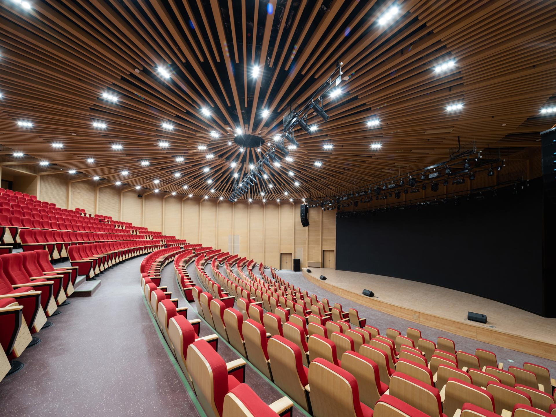 Fengzejiang Lecture Hall - image 12