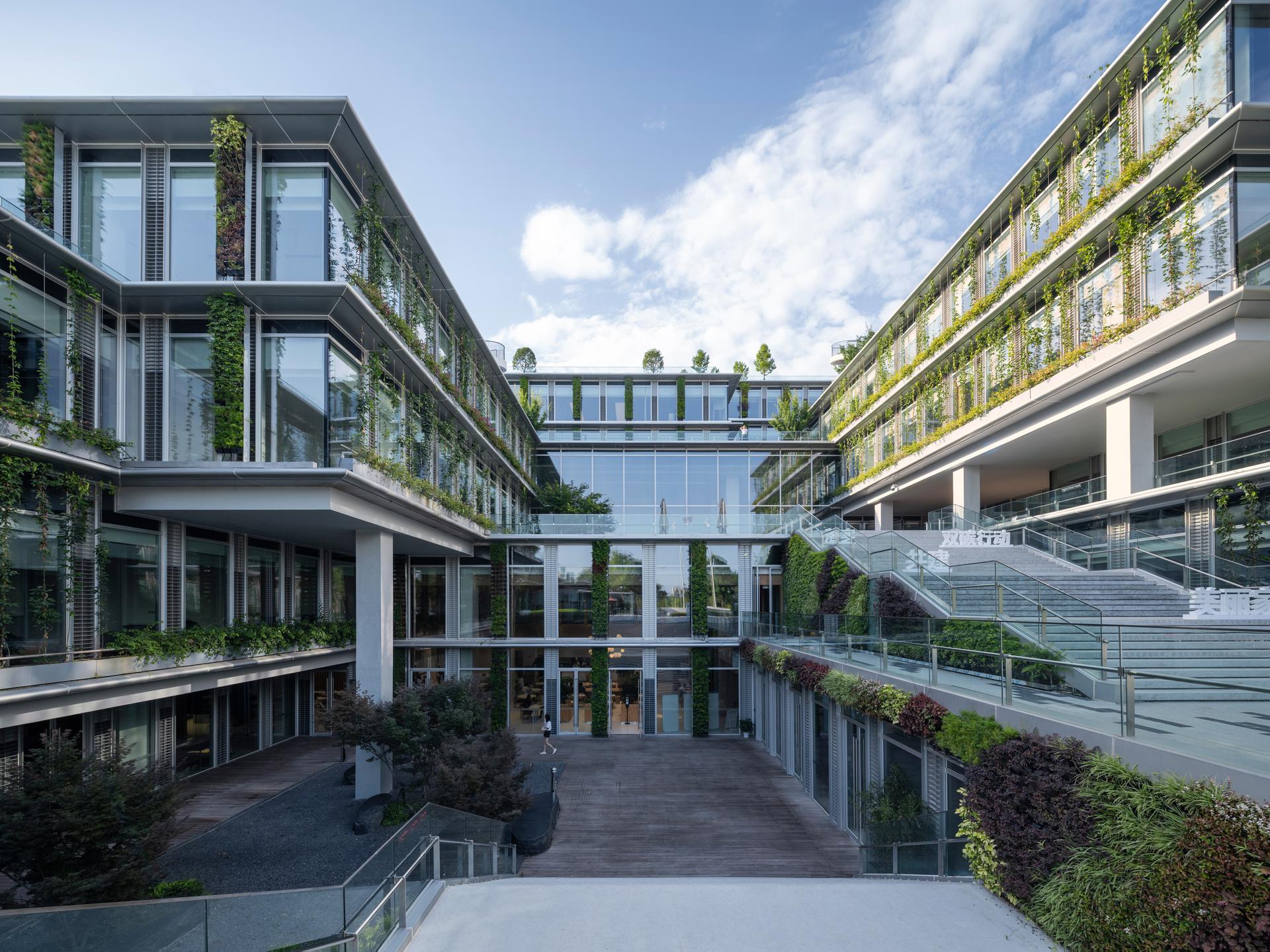 Green Module: Lakeside Headquarters
