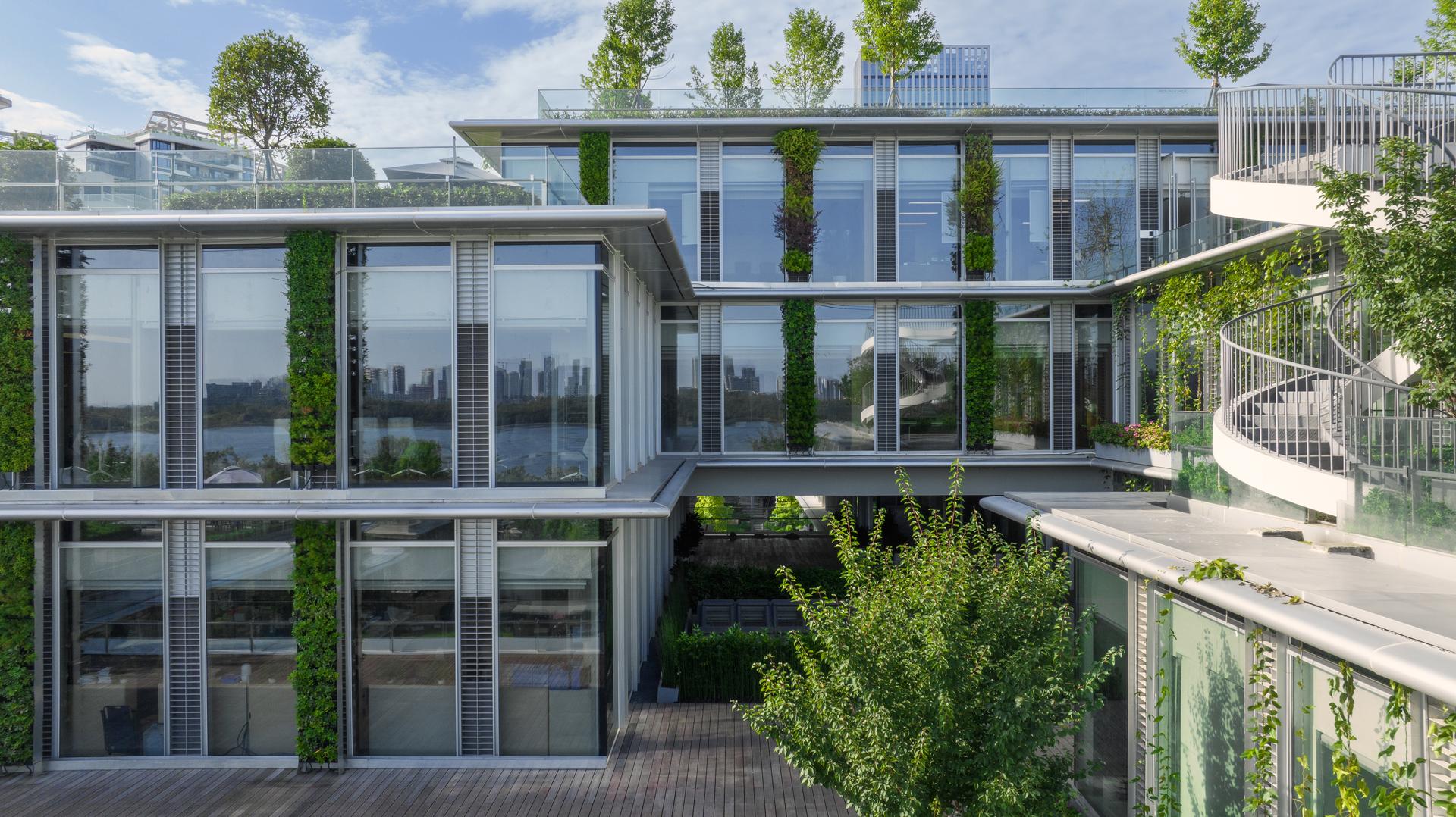 Green Module: Lakeside Headquarters - image 8