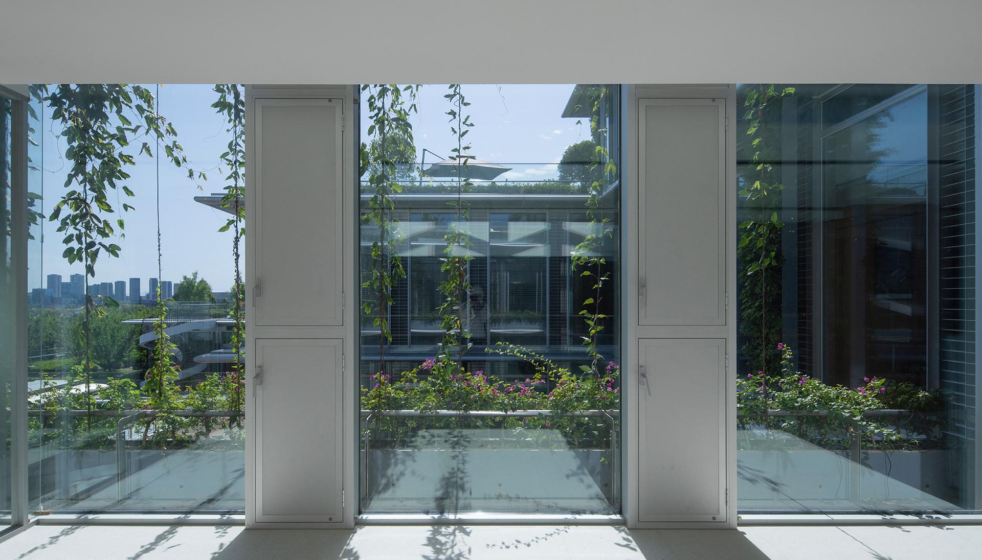Green Module: Lakeside Headquarters - image 15