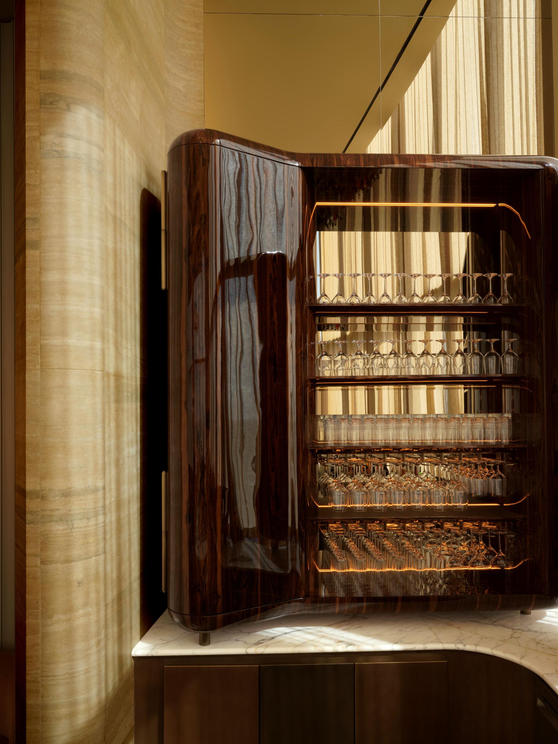 The Long Bar - image 4