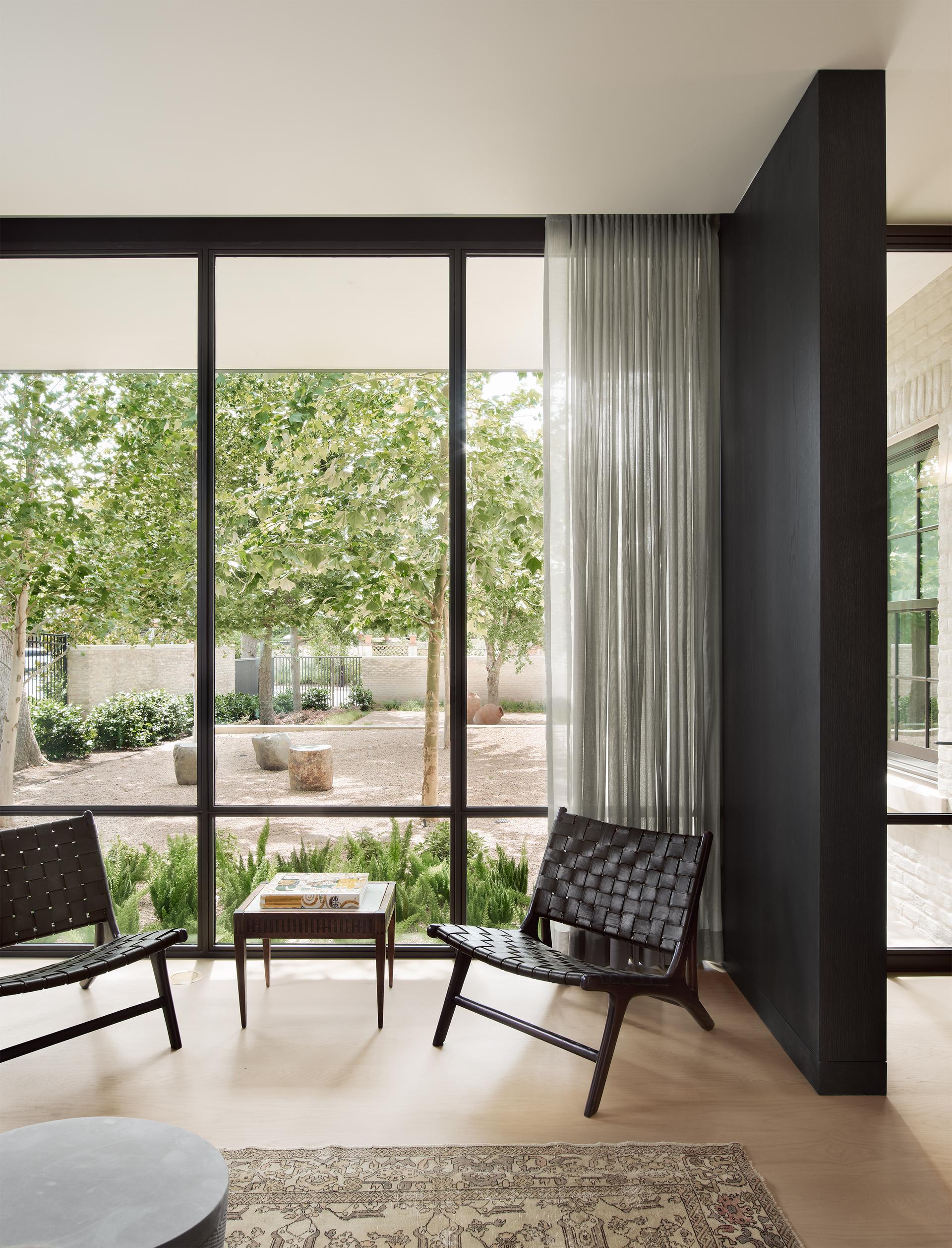 West Lynn Residence - image 16