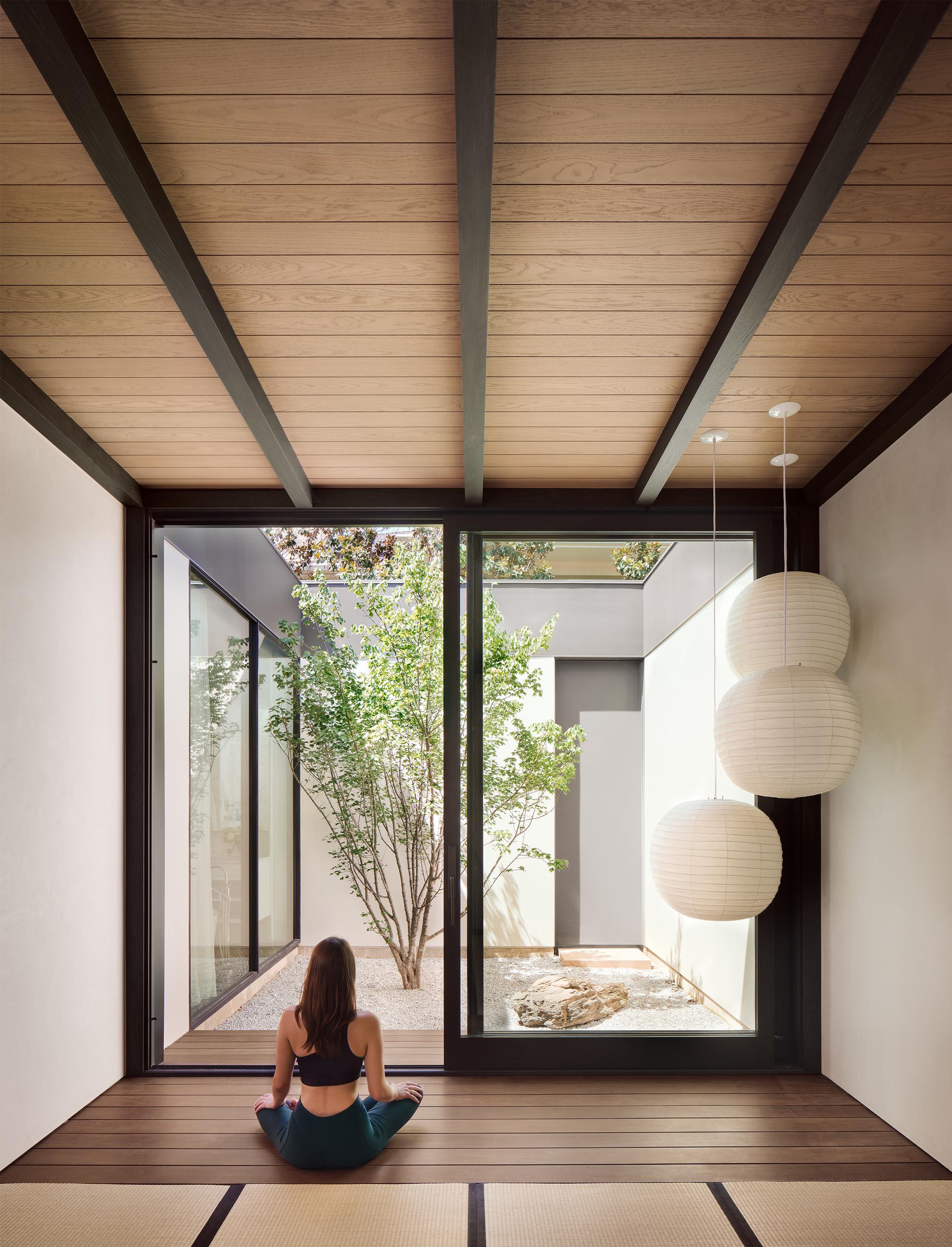 West Lynn Residence - image 17