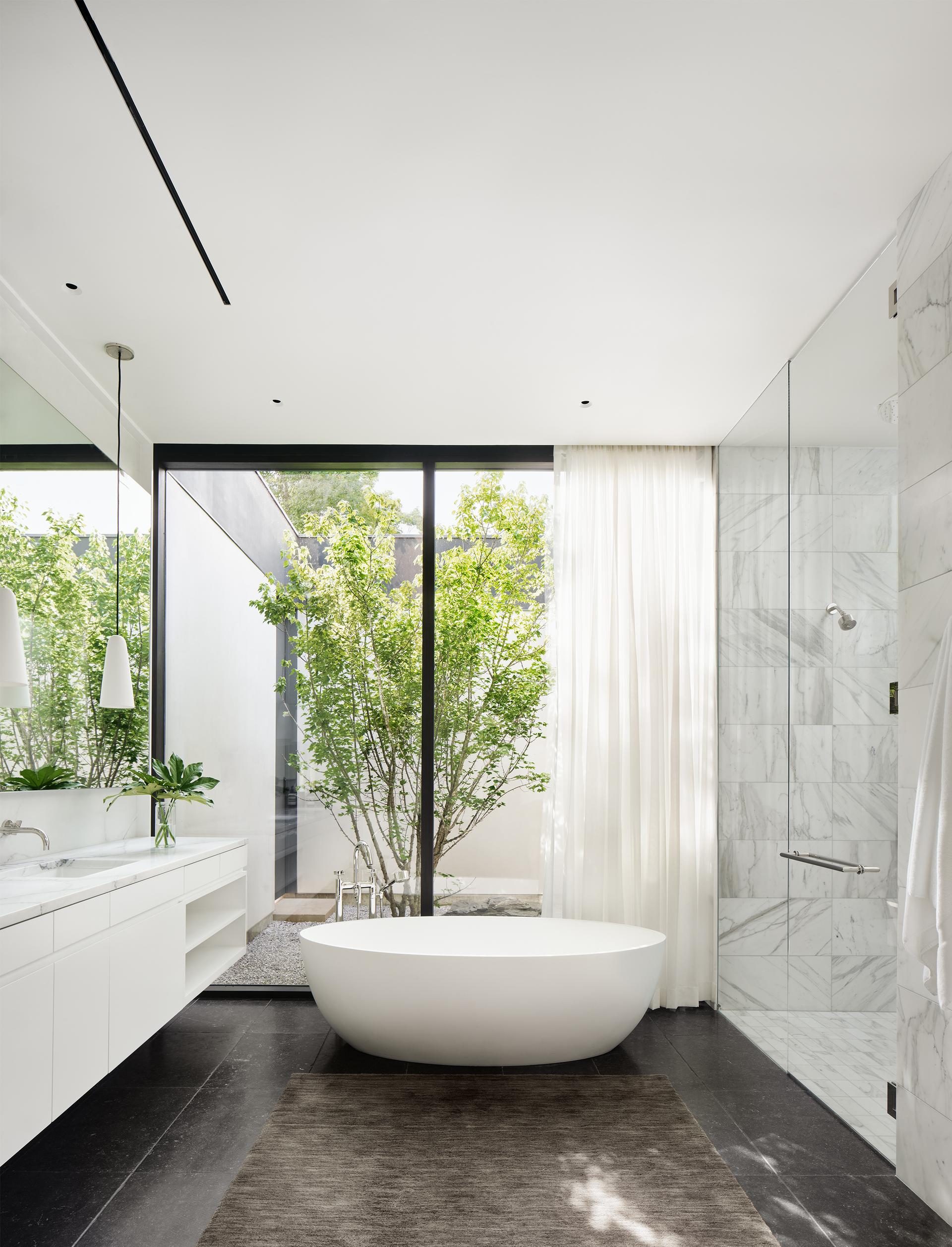West Lynn Residence - image 19