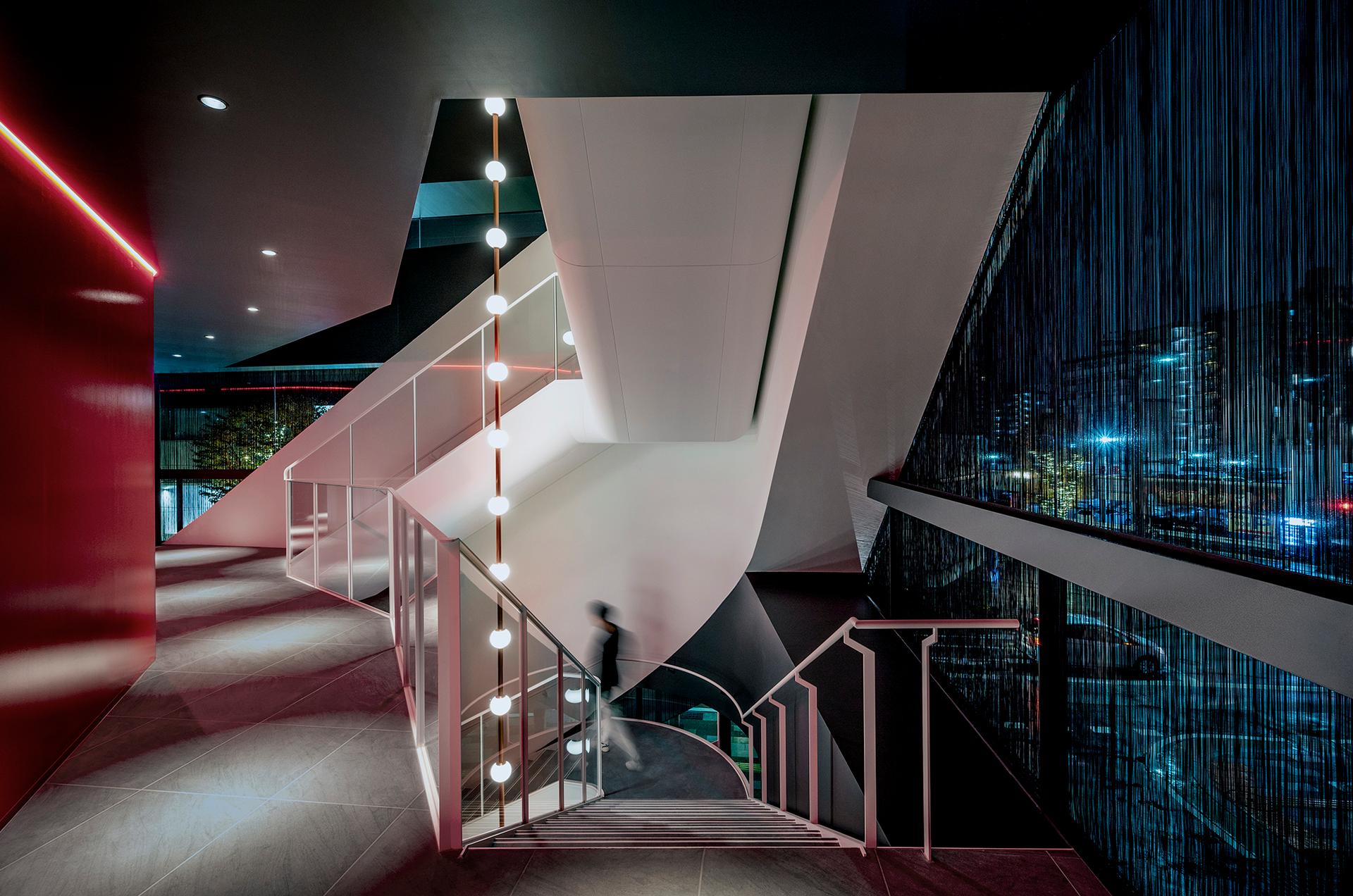 010 Building - image 11