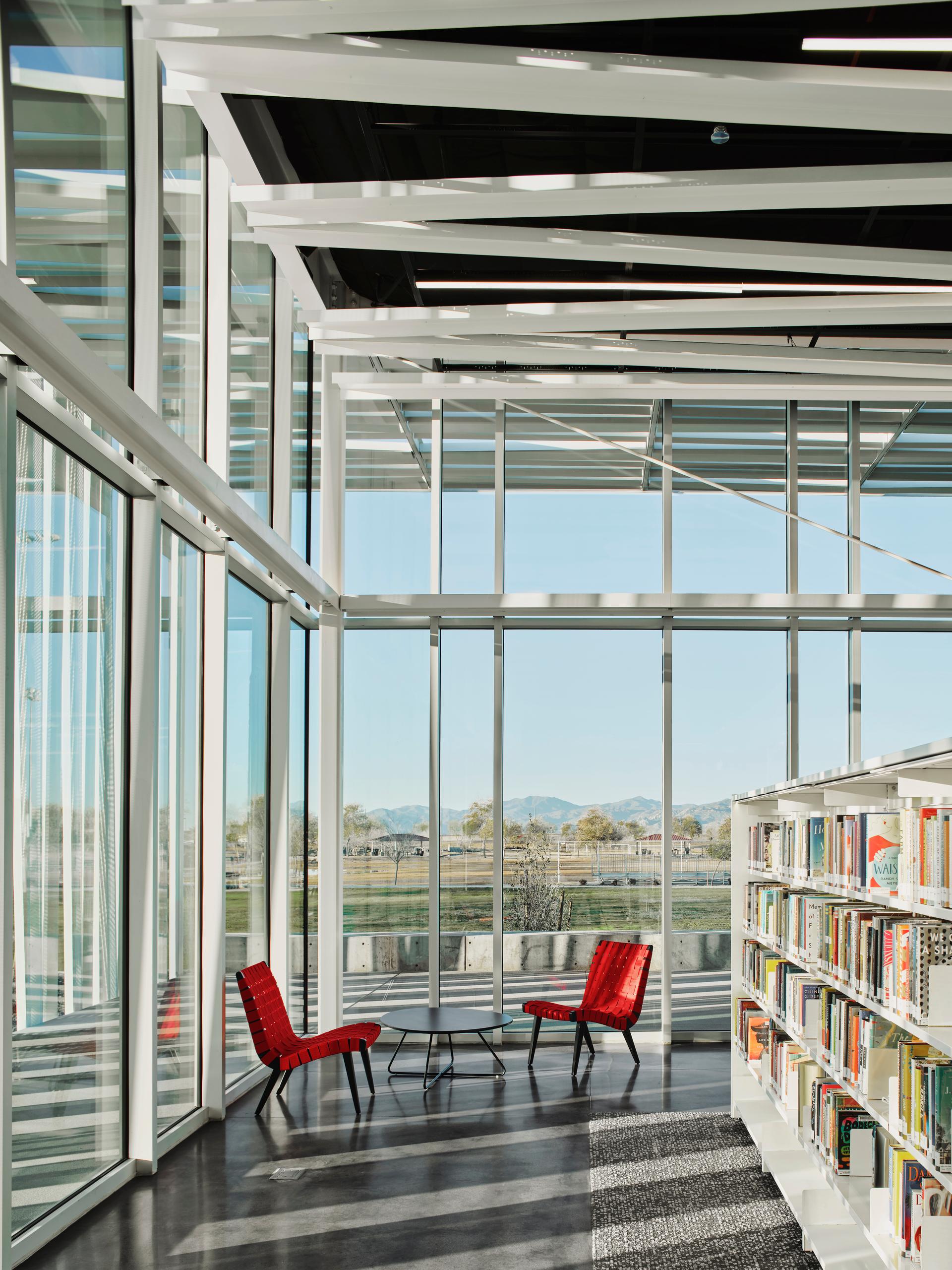 Asante Public Library - image 6