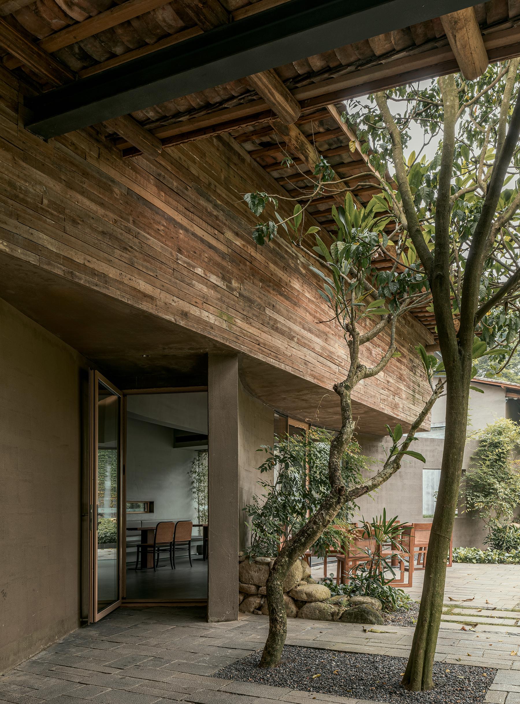 New Life for Old Village - Huizhou Lanmen Village Renovation Project - image 5