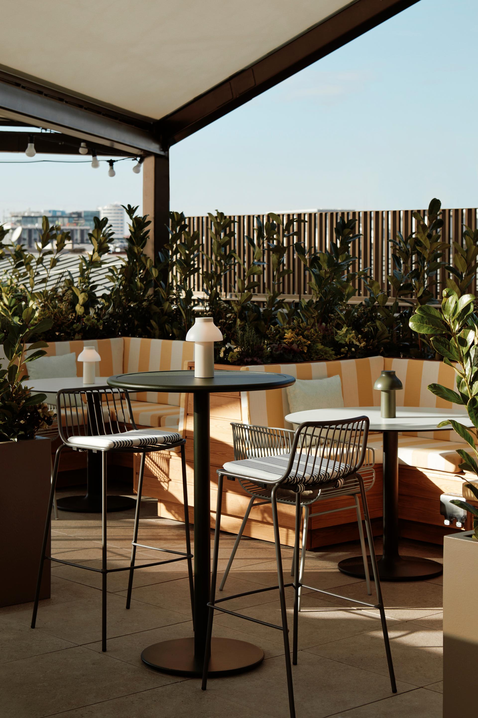 Carnaby Club - image 11