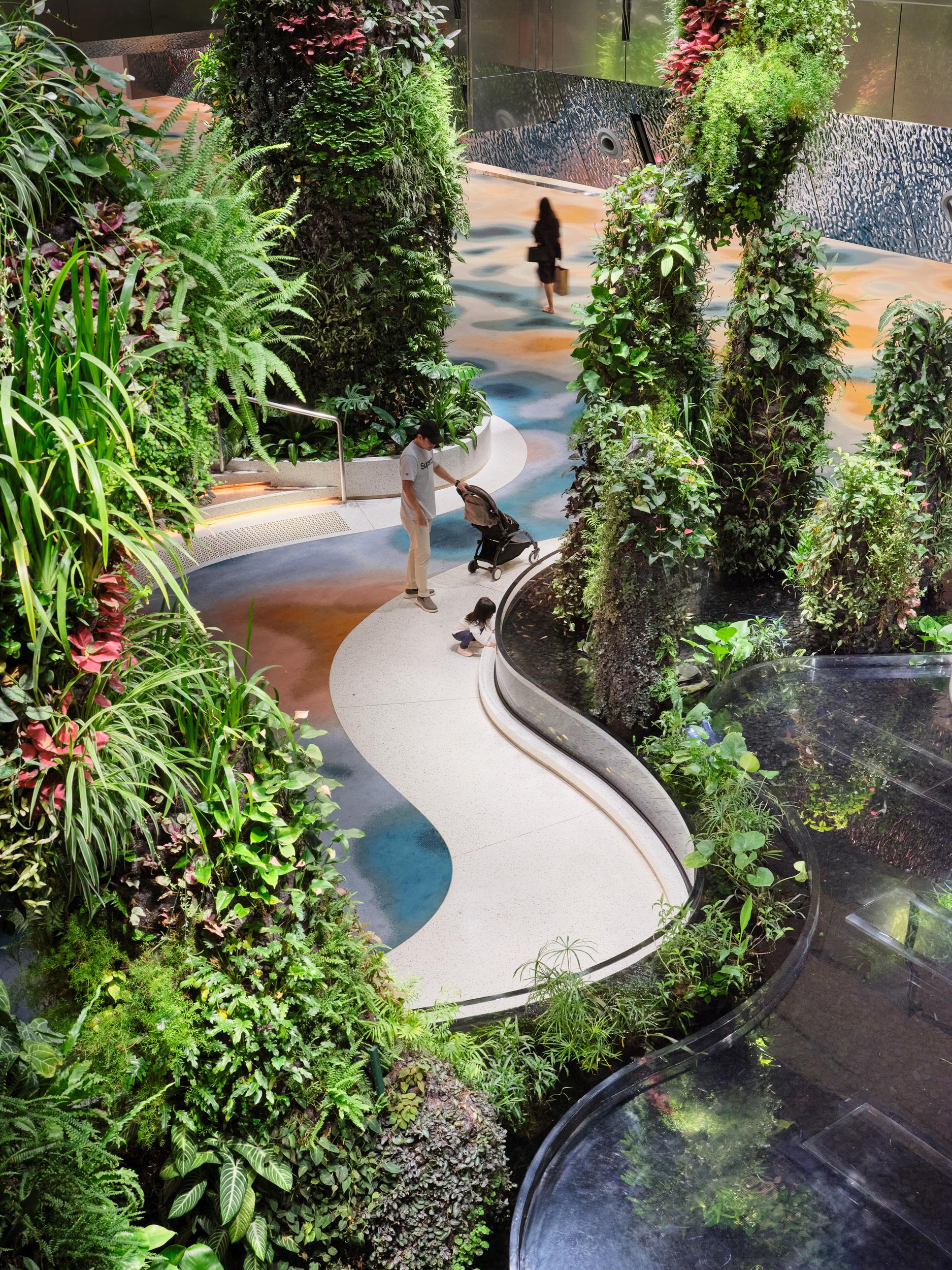 Changi Airport Terminal 2 - image 21