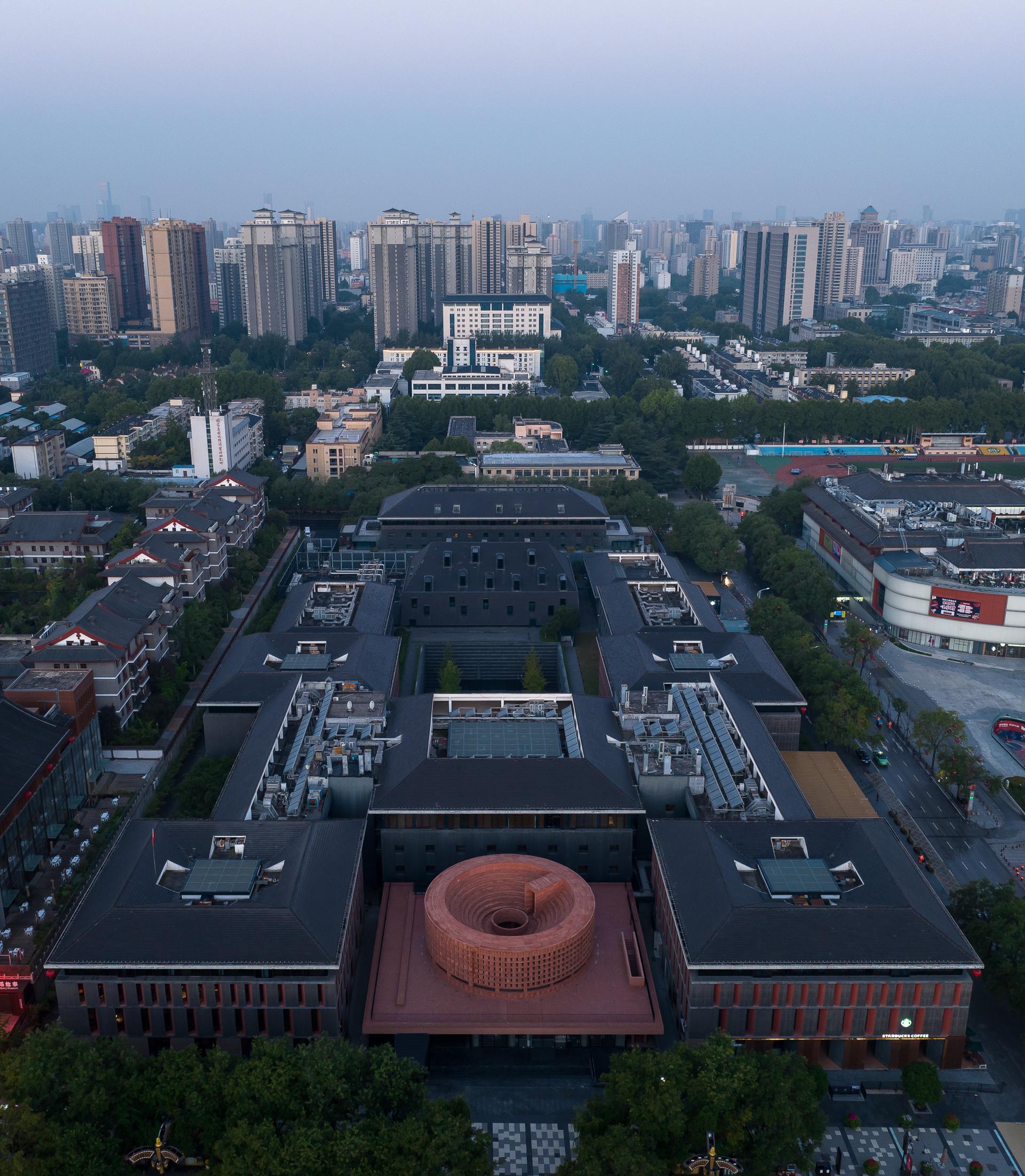 Qujiang Museum of Fine Arts Extension - image 2