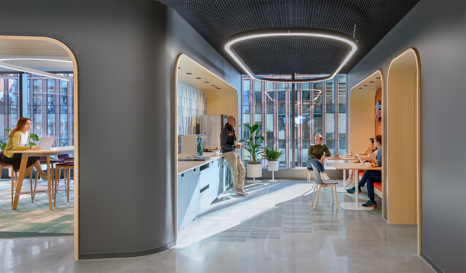 Kendall Square Workspace - image 8