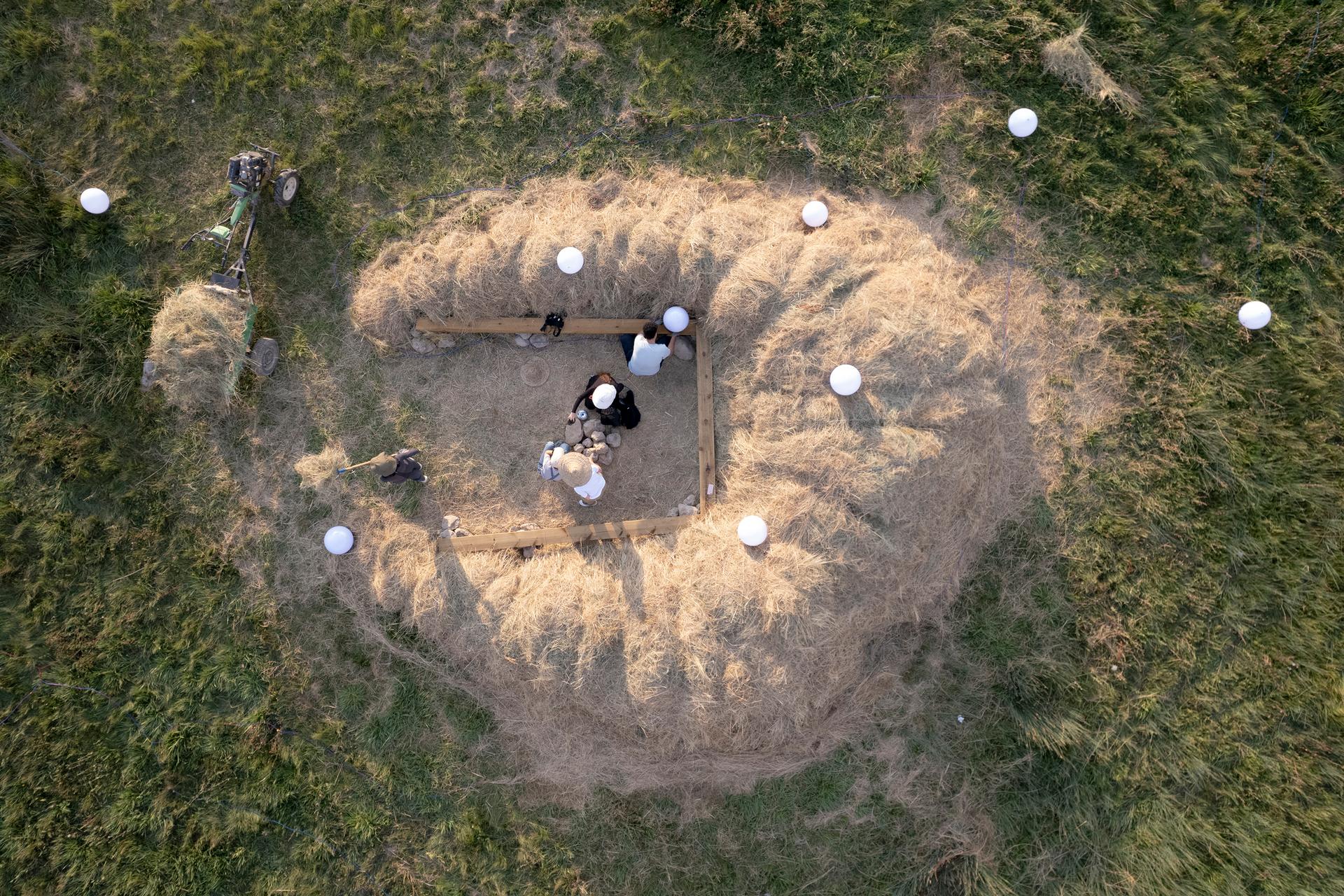 Grassland Pavilion - Poonehzar - image 6