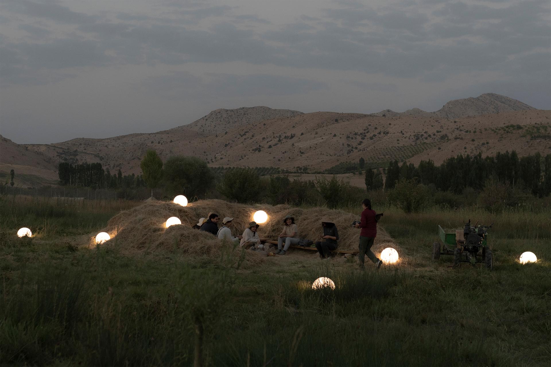 Grassland Pavilion - Poonehzar - image 7