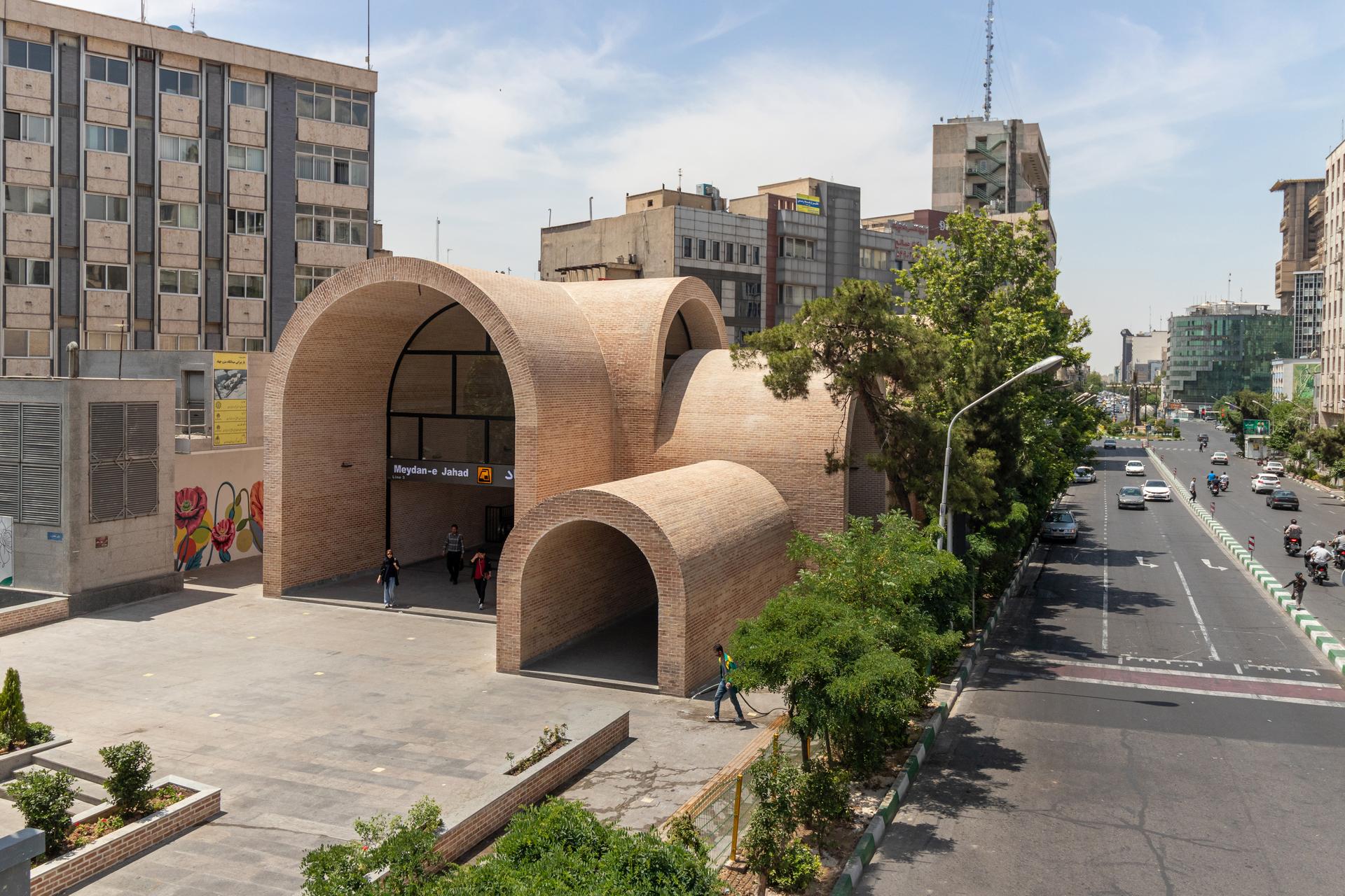 Jahad Metro Plaza - image 10
