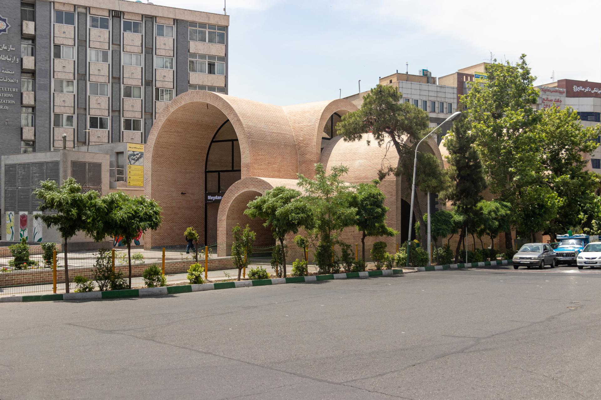 Jahad Metro Plaza - image 11