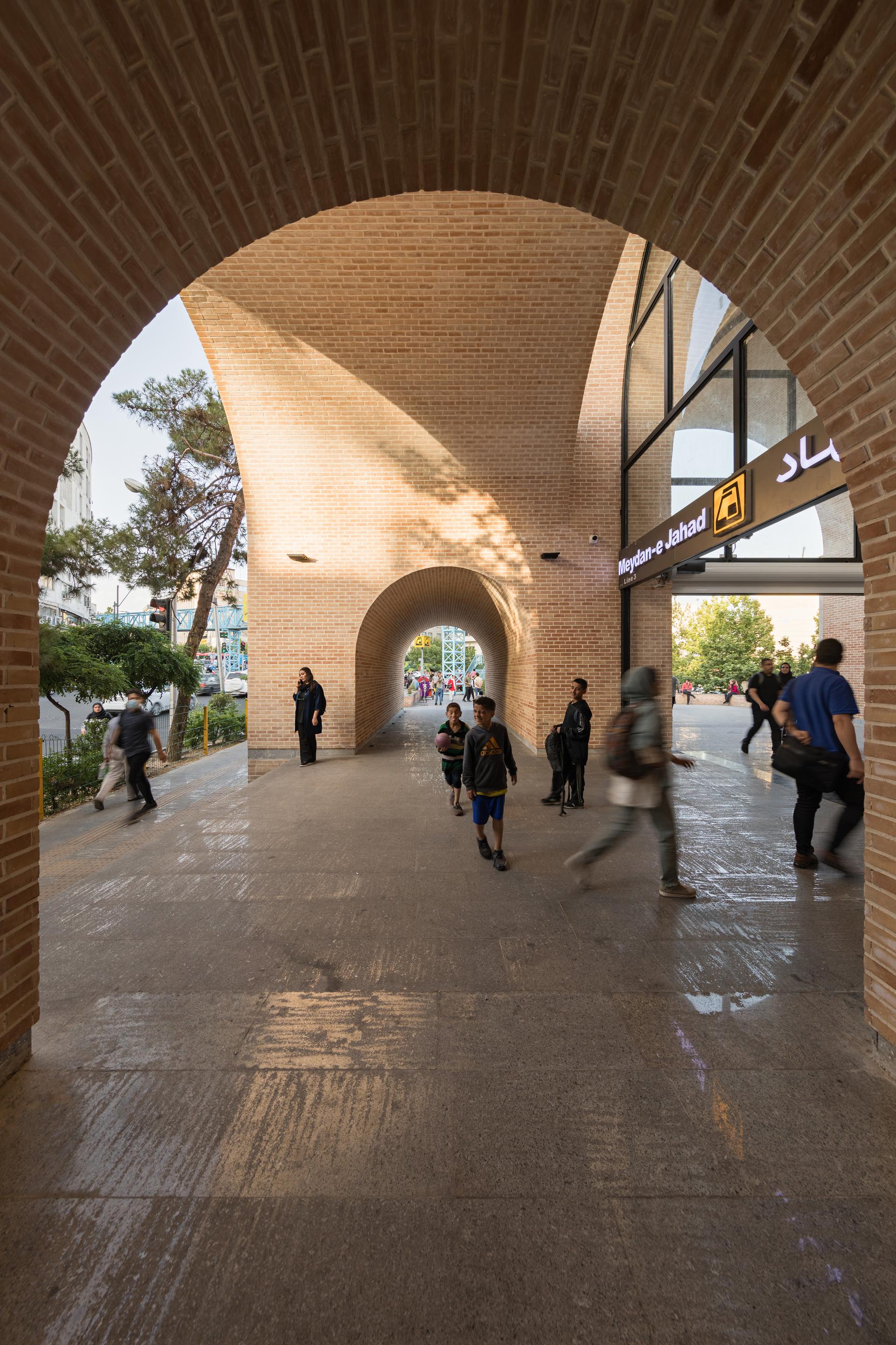 Jahad Metro Plaza - image 29