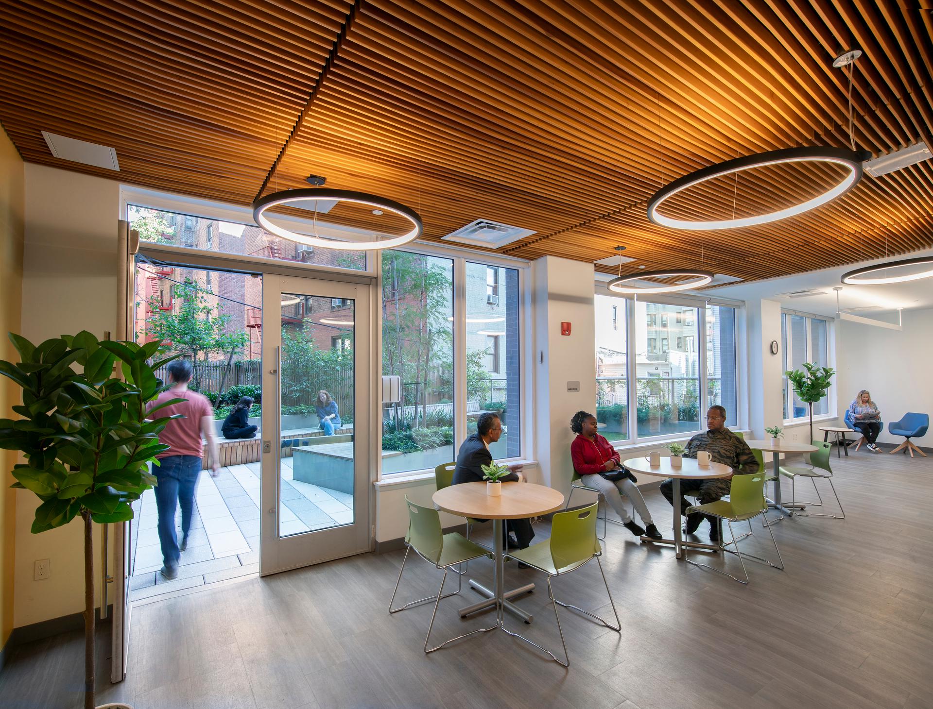 2050 GRAND CONCOURSE - image 7
