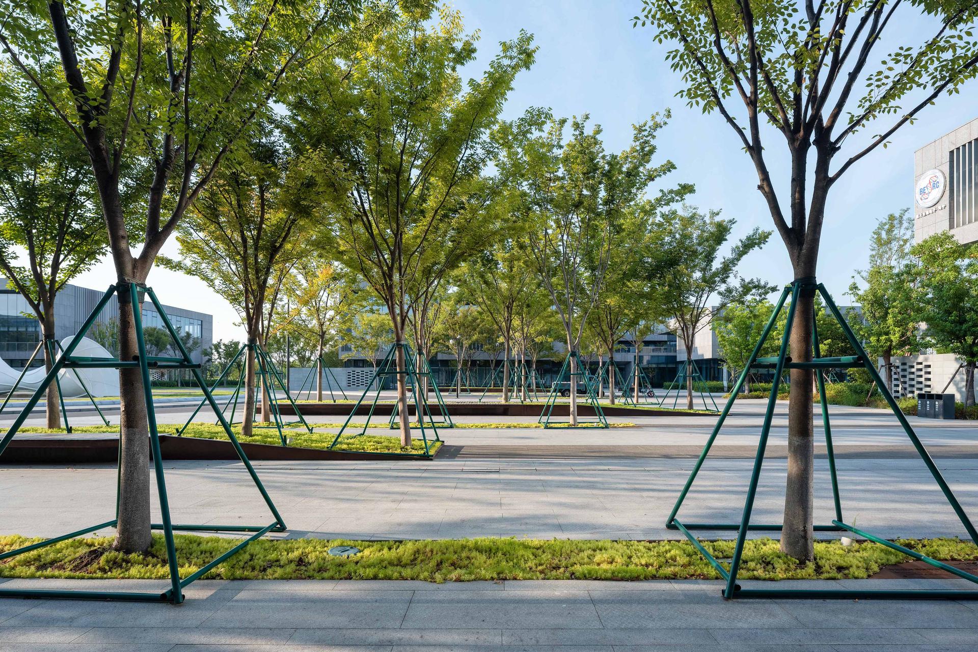 North Office Park of Zhejiang University International Campus in Haining - image 14