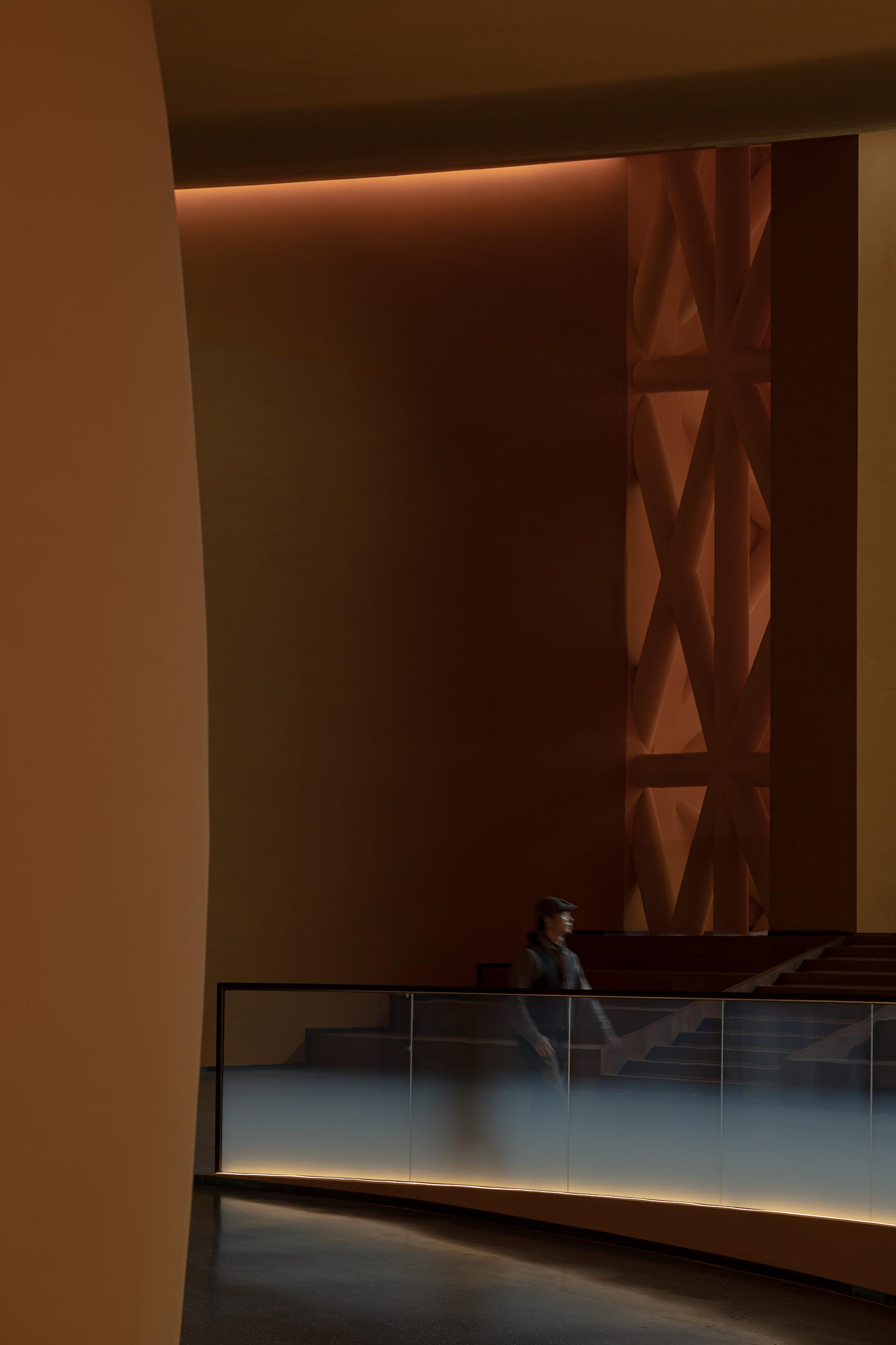 Maiji Mountain Area Tourist Service Center - image 36