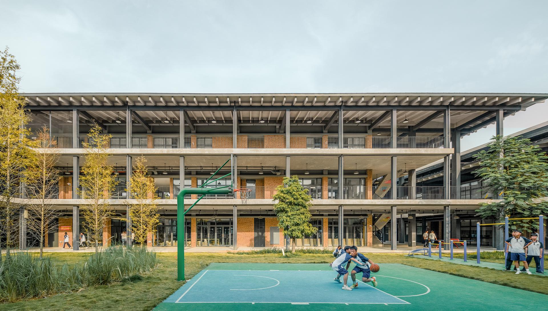 LYCEUM School - image 3