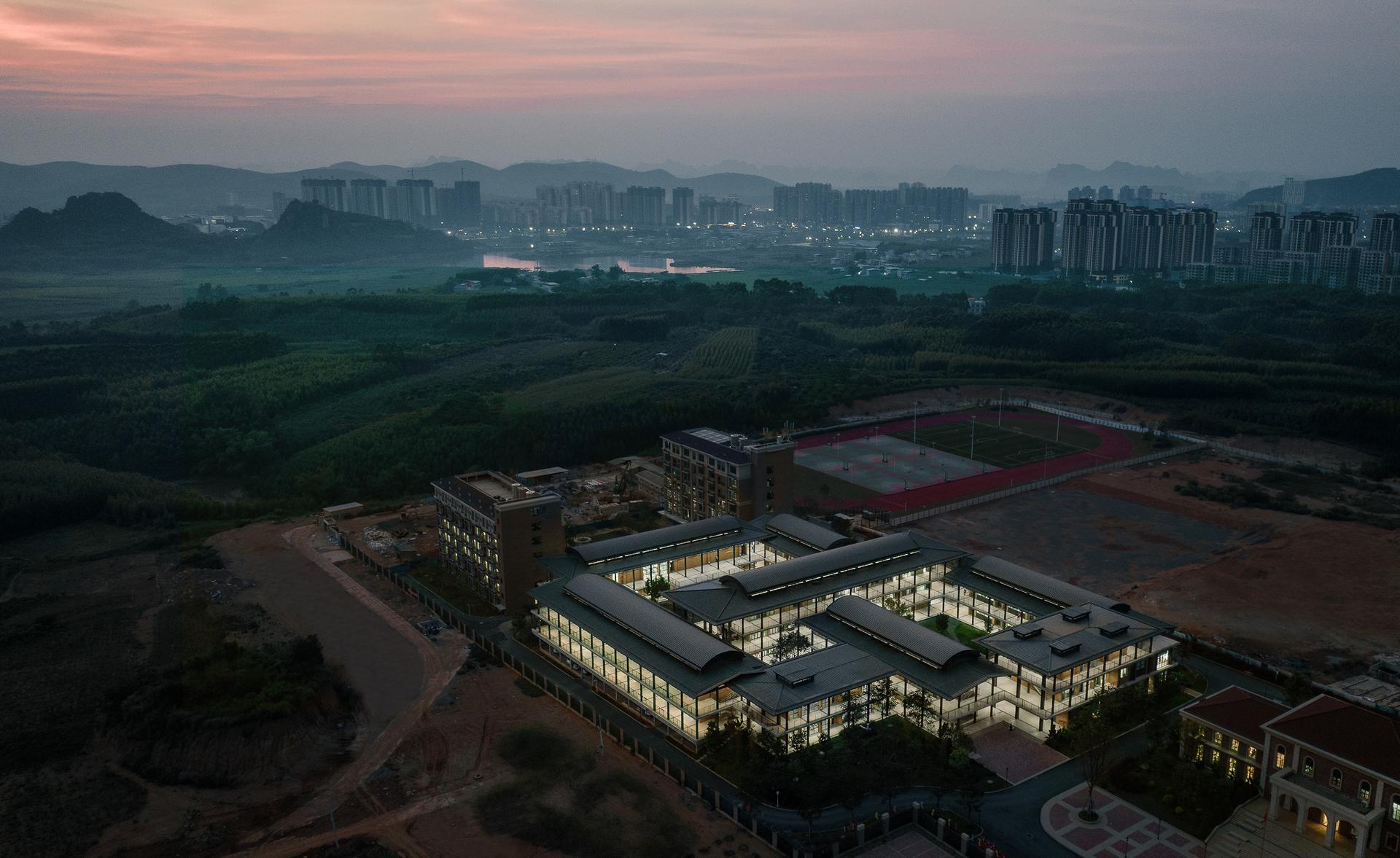 LYCEUM School - image 6