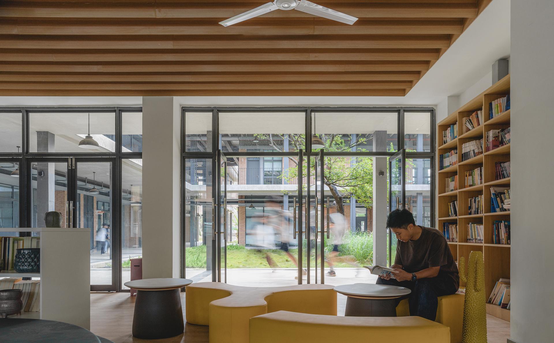 LYCEUM School - image 7