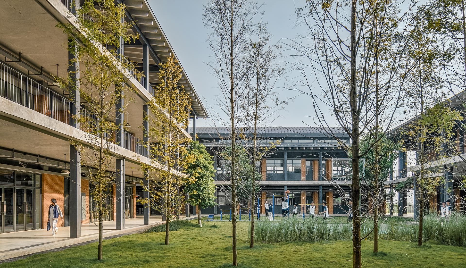 LYCEUM School - image 9