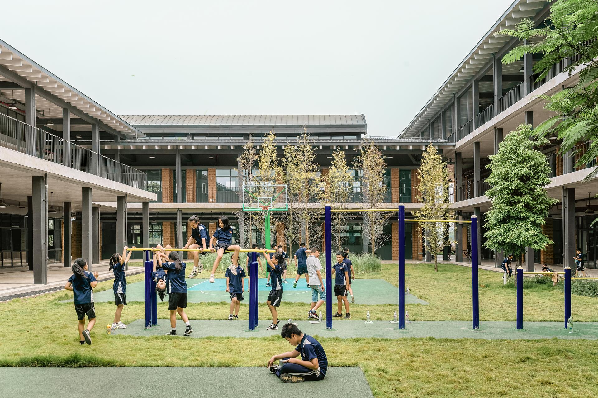 LYCEUM School - image 15
