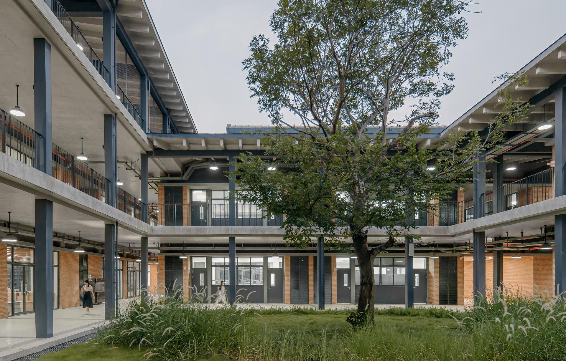 LYCEUM School - image 20