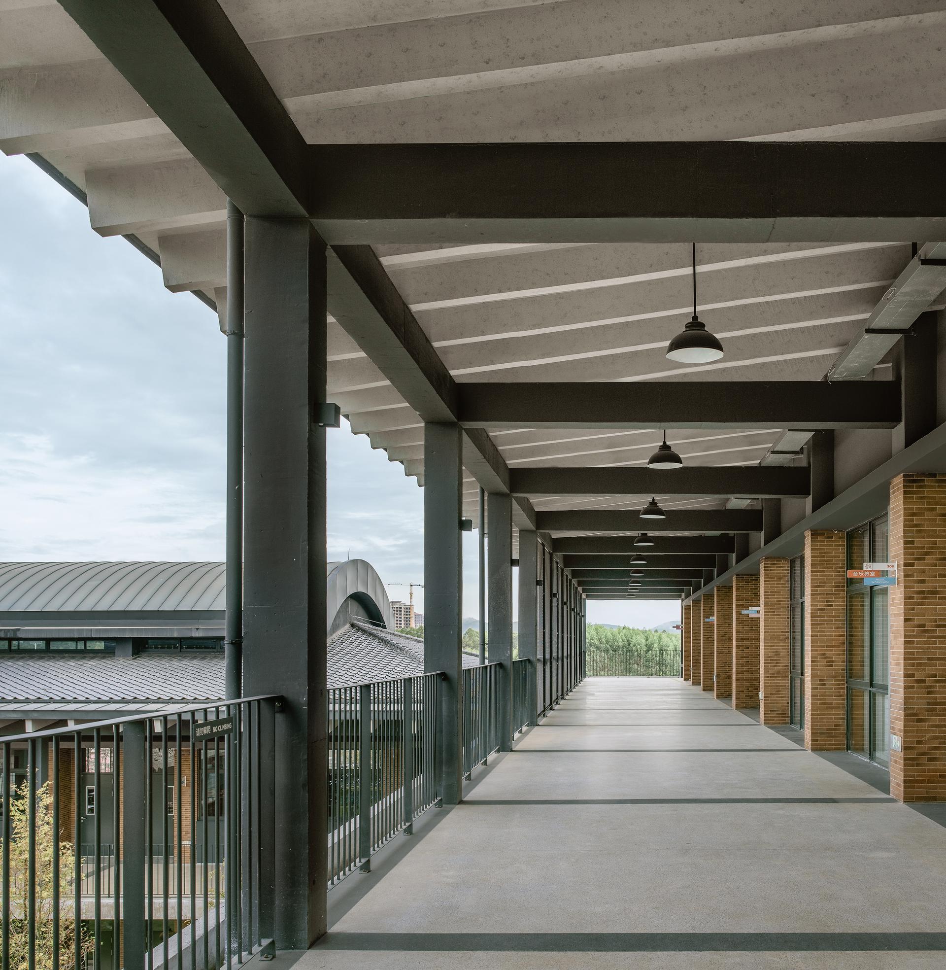 LYCEUM School - image 25