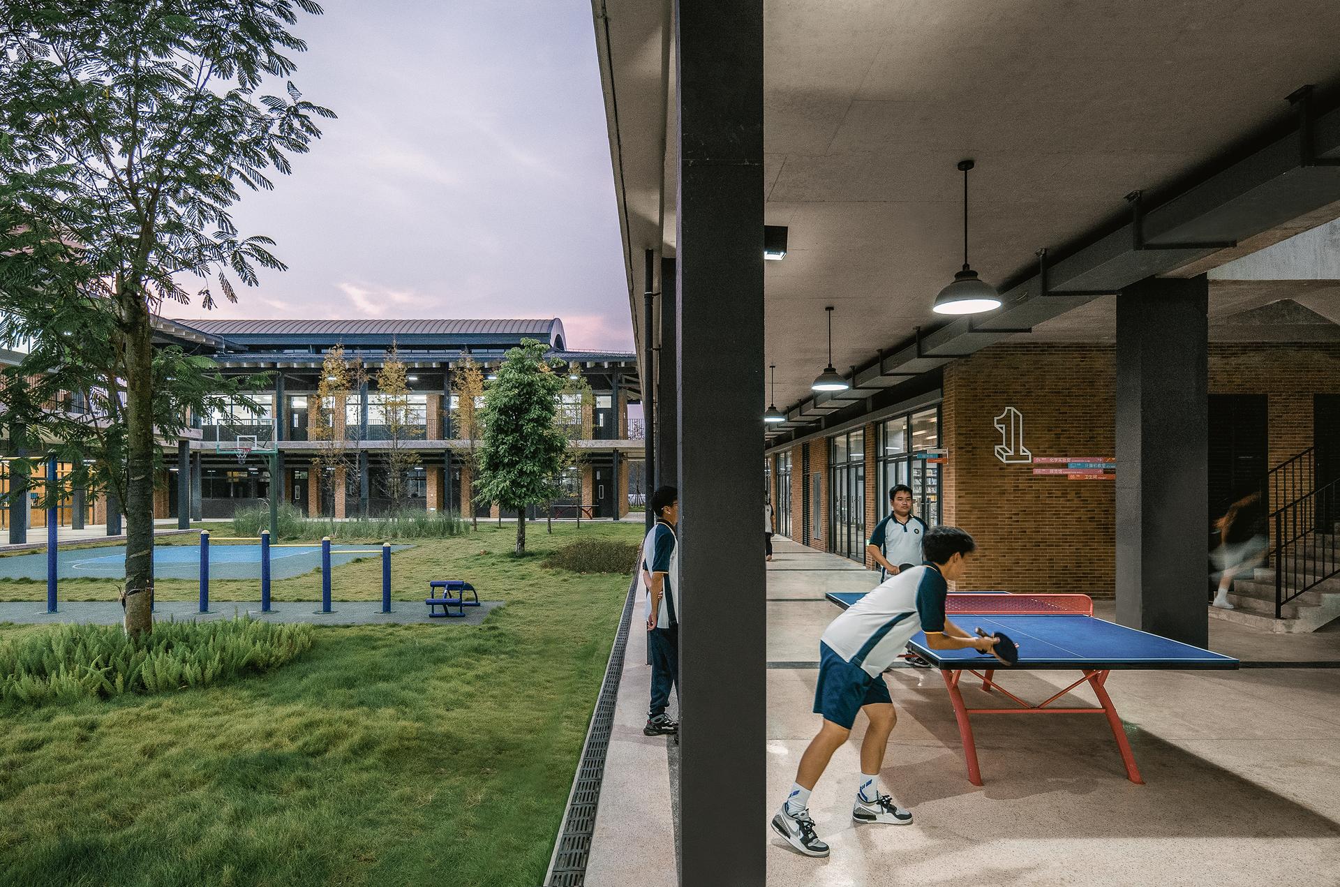 LYCEUM School - image 31