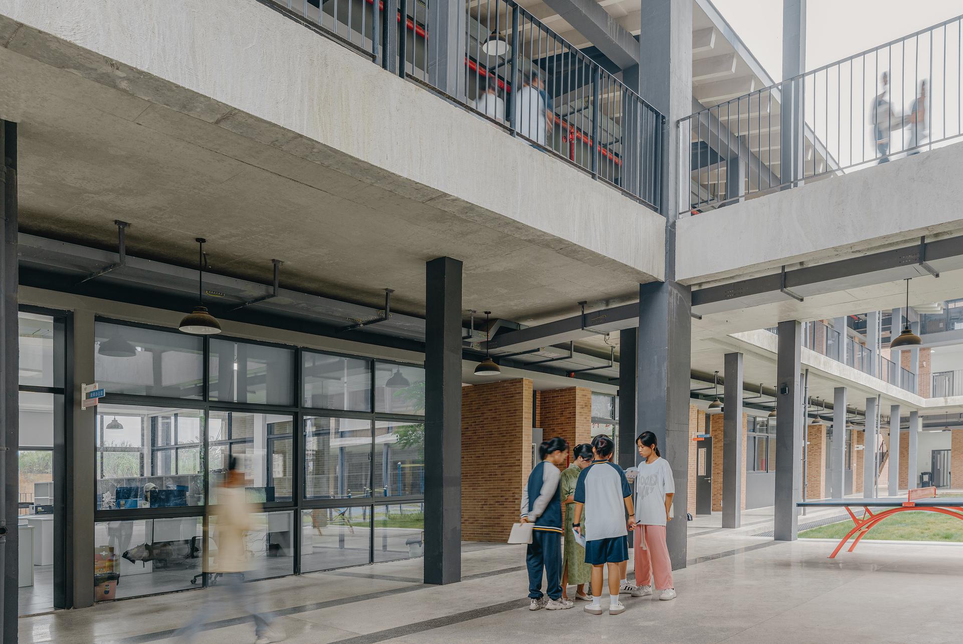 LYCEUM School - image 37
