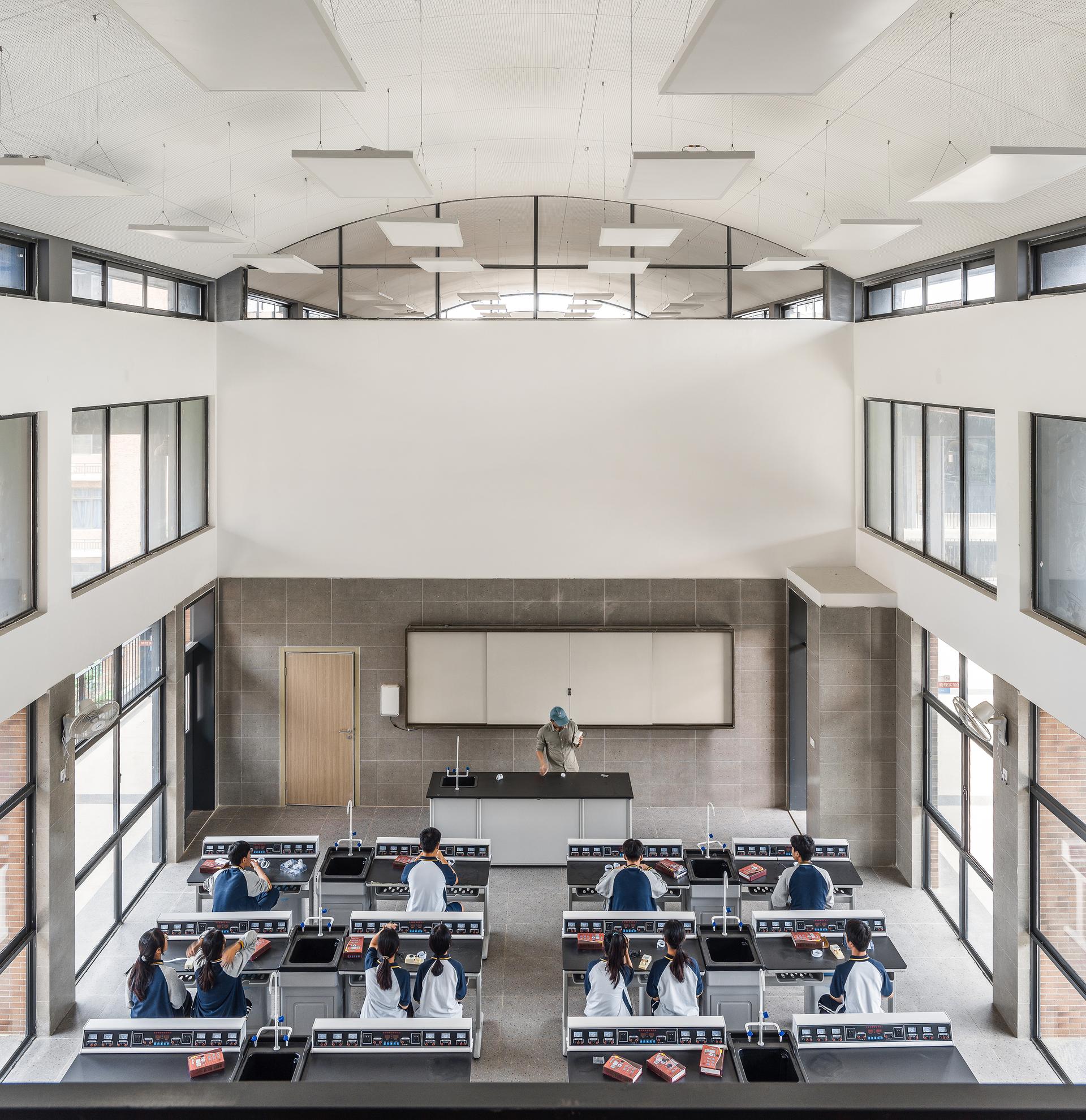 LYCEUM School - image 42