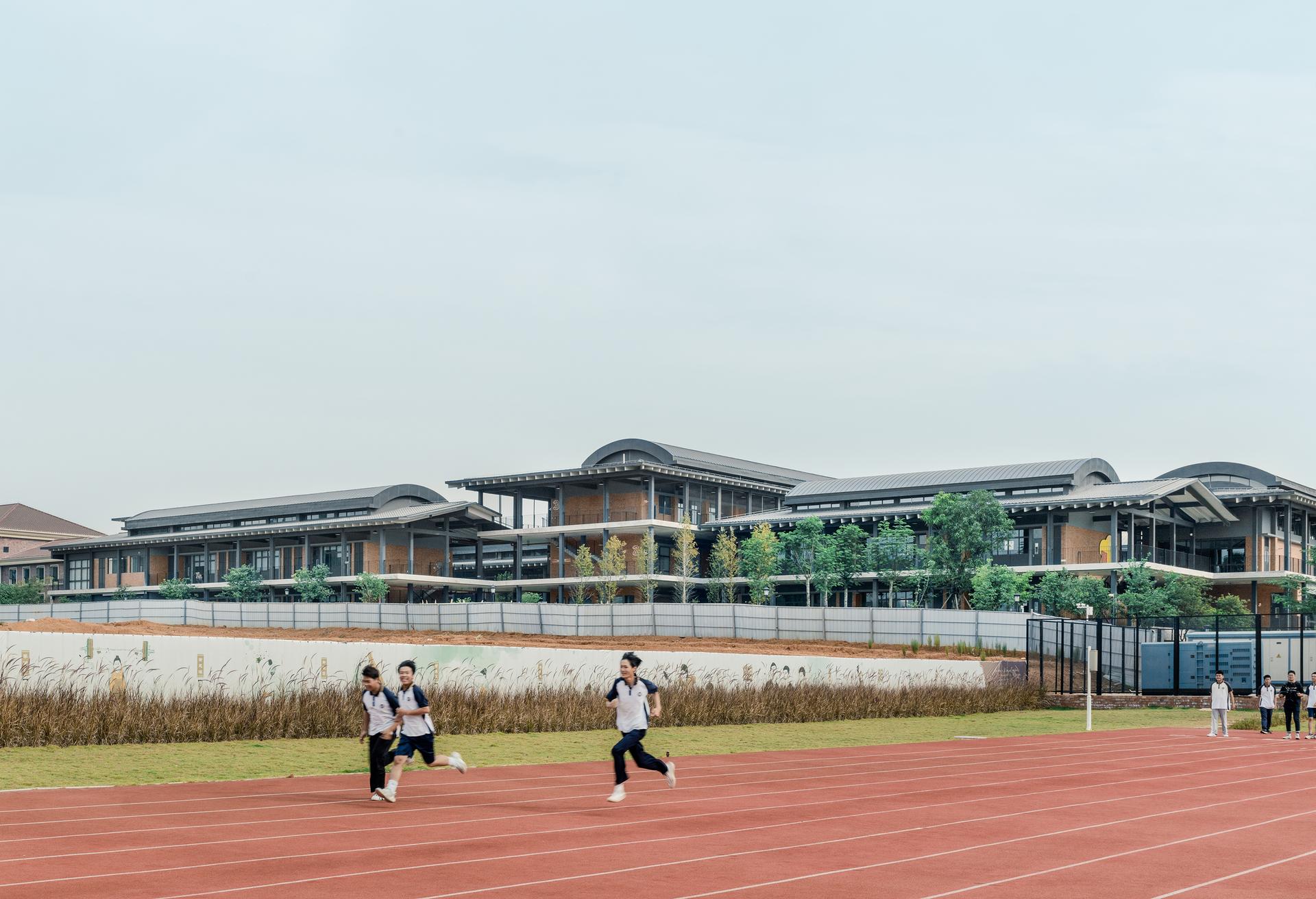 LYCEUM School - image 46