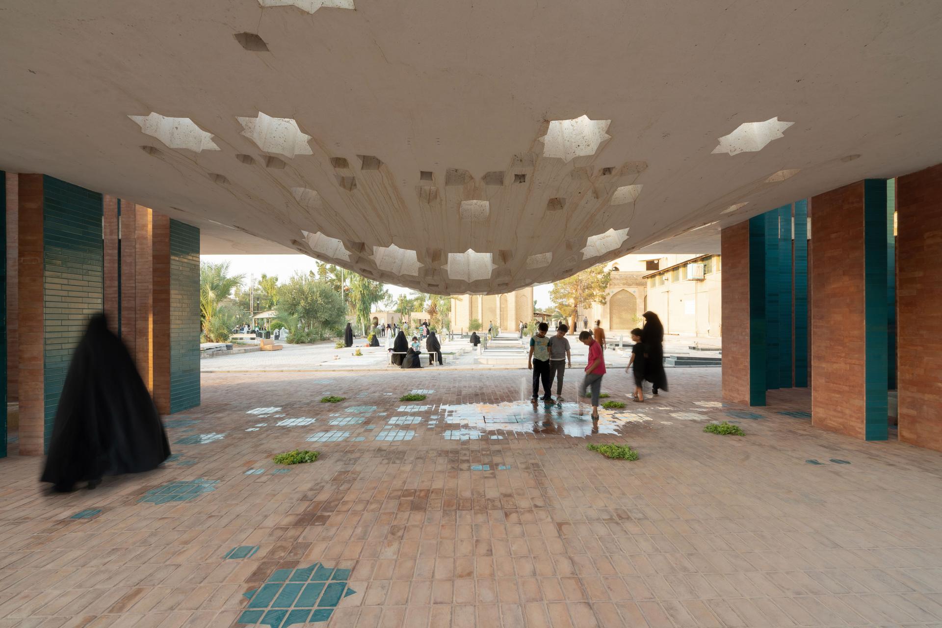 Shafagh Tomb - image 10
