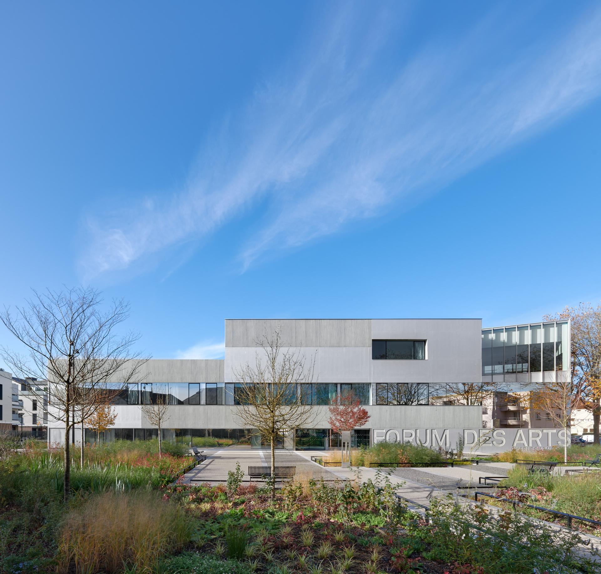 ‘Charles Aznavour’ conservatoire of music, theatre and dance in Montigny-le-Bretonneux - image 2