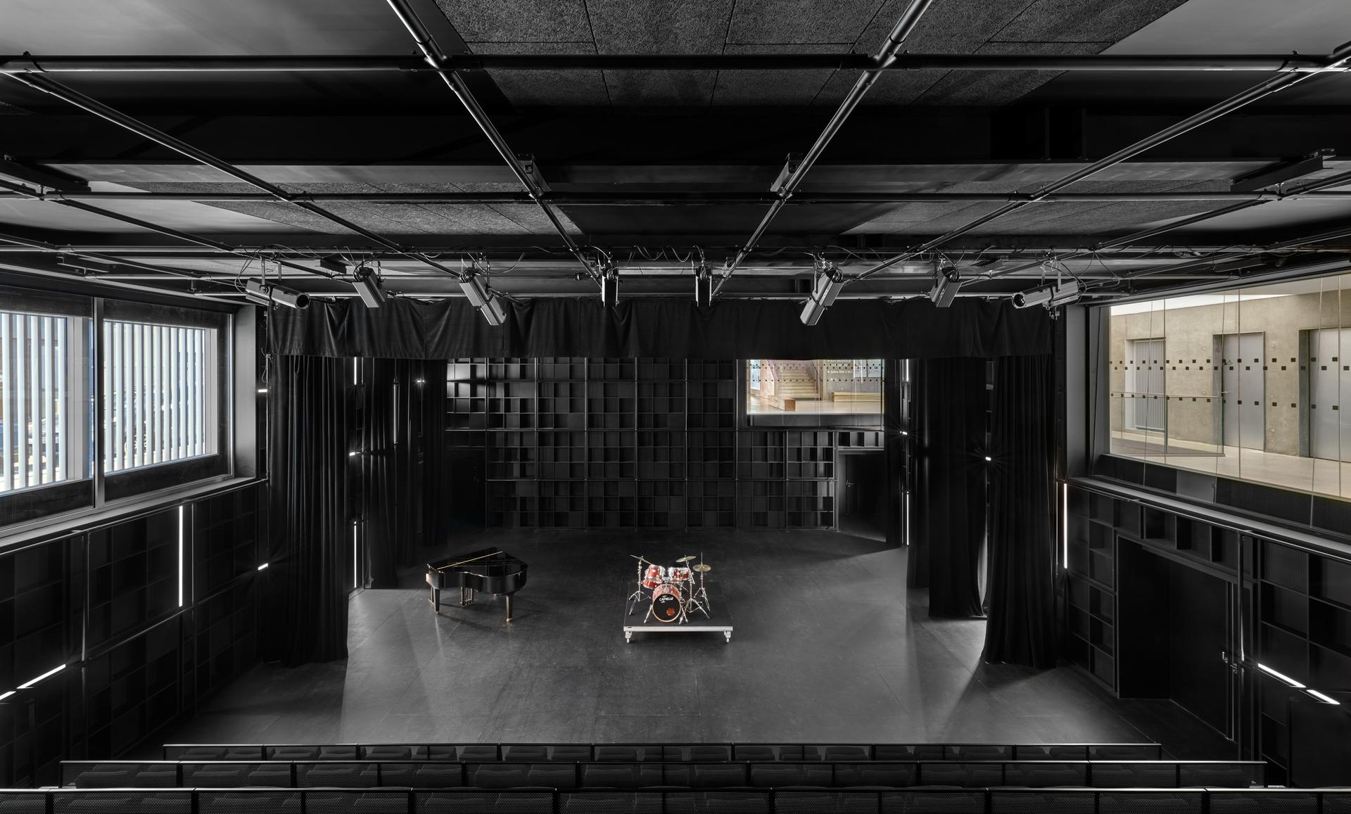 ‘Charles Aznavour’ conservatoire of music, theatre and dance in Montigny-le-Bretonneux - image 11