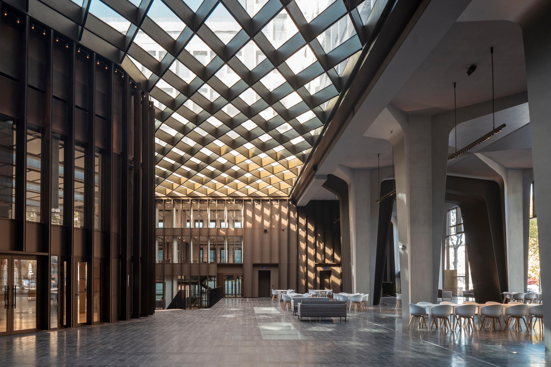 Grande Arme-l1ve, restructuring modernism - image 5