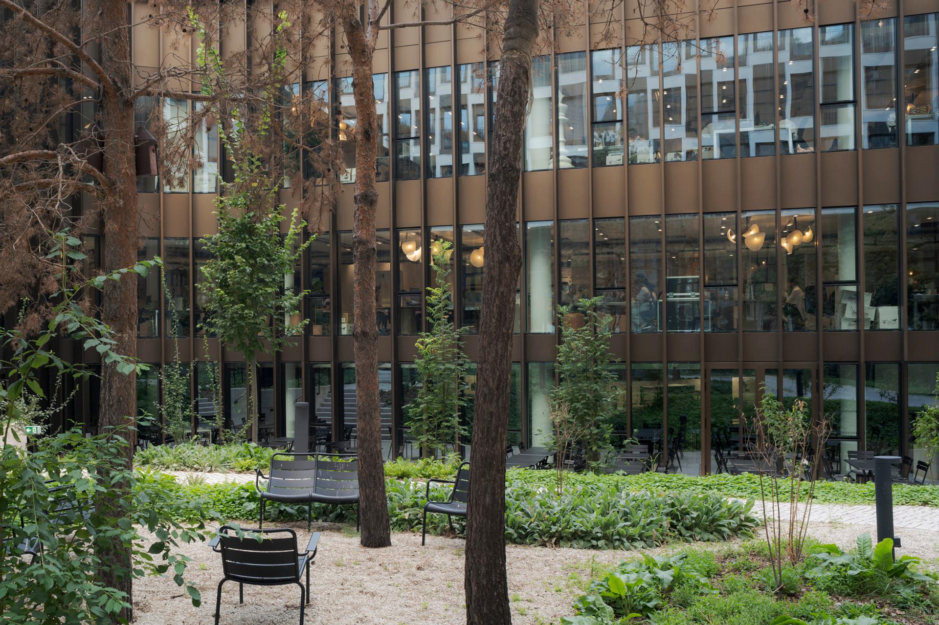 Grande Arme-l1ve, restructuring modernism - image 7