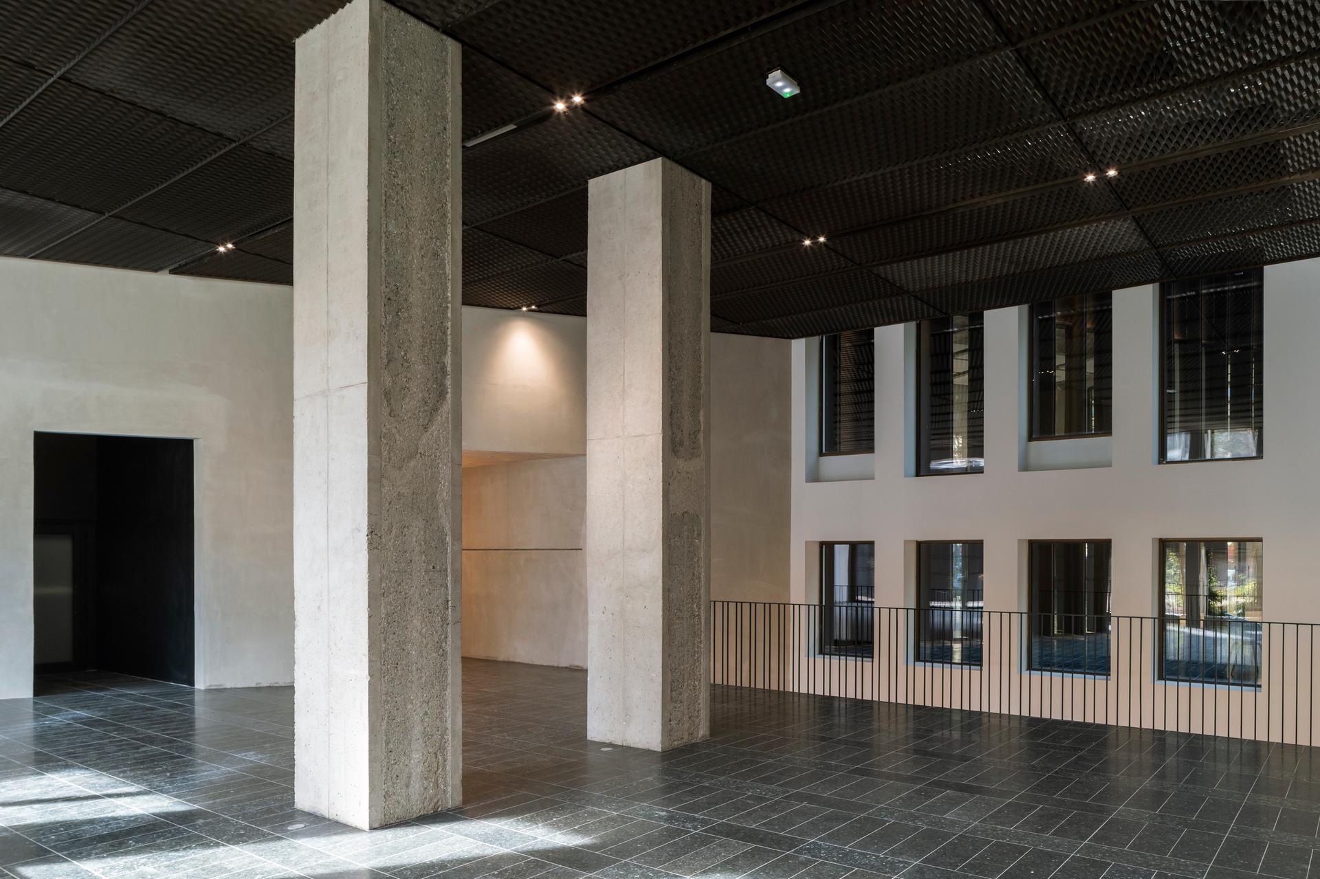 Grande Arme-l1ve, restructuring modernism - image 10