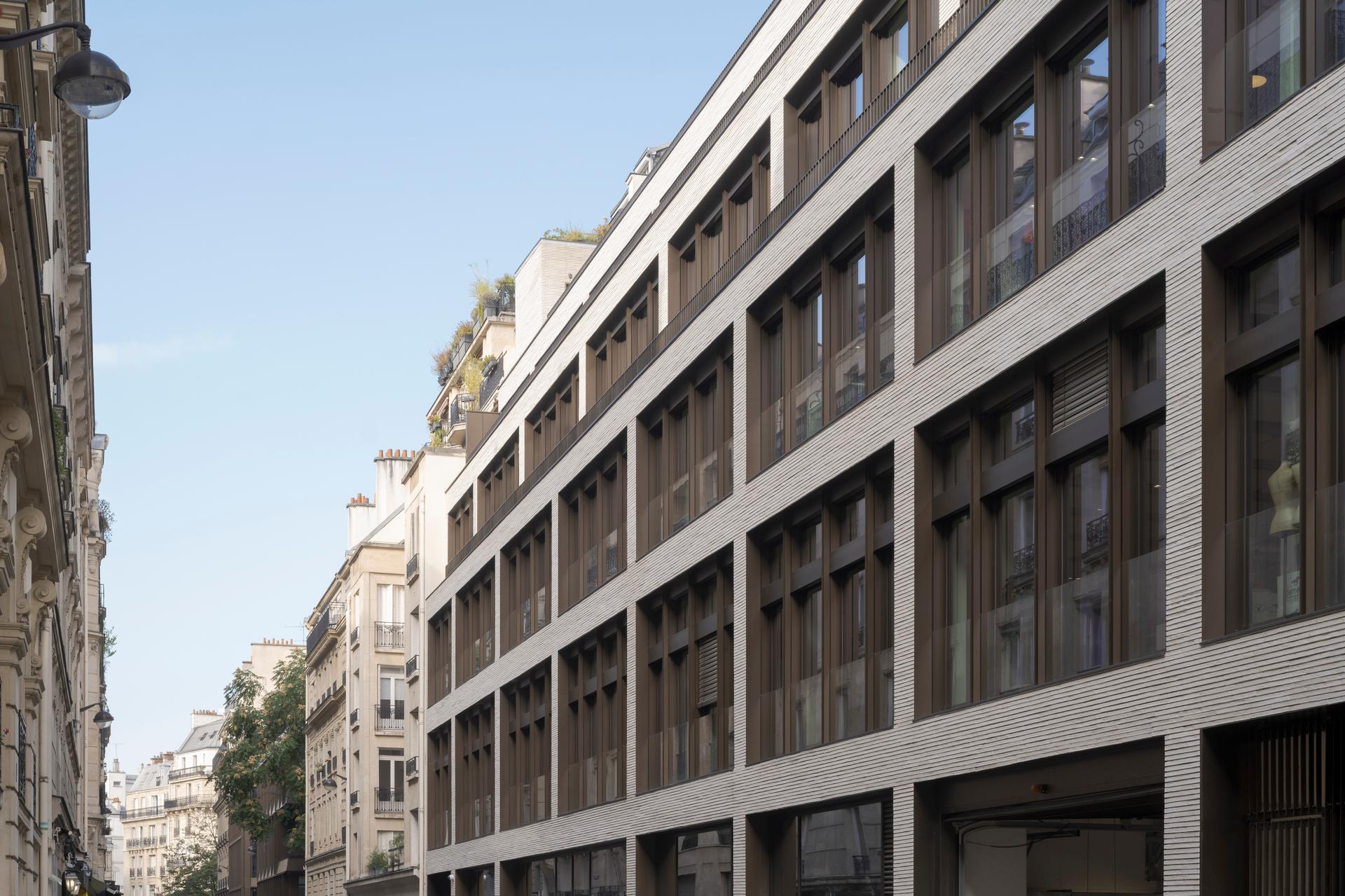 Grande Arme-l1ve, restructuring modernism - image 17
