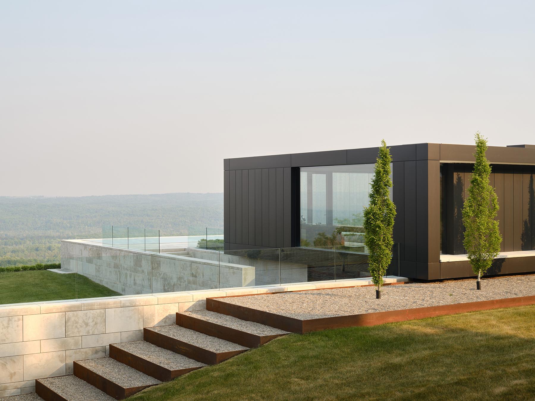 Escarpment House - image 6