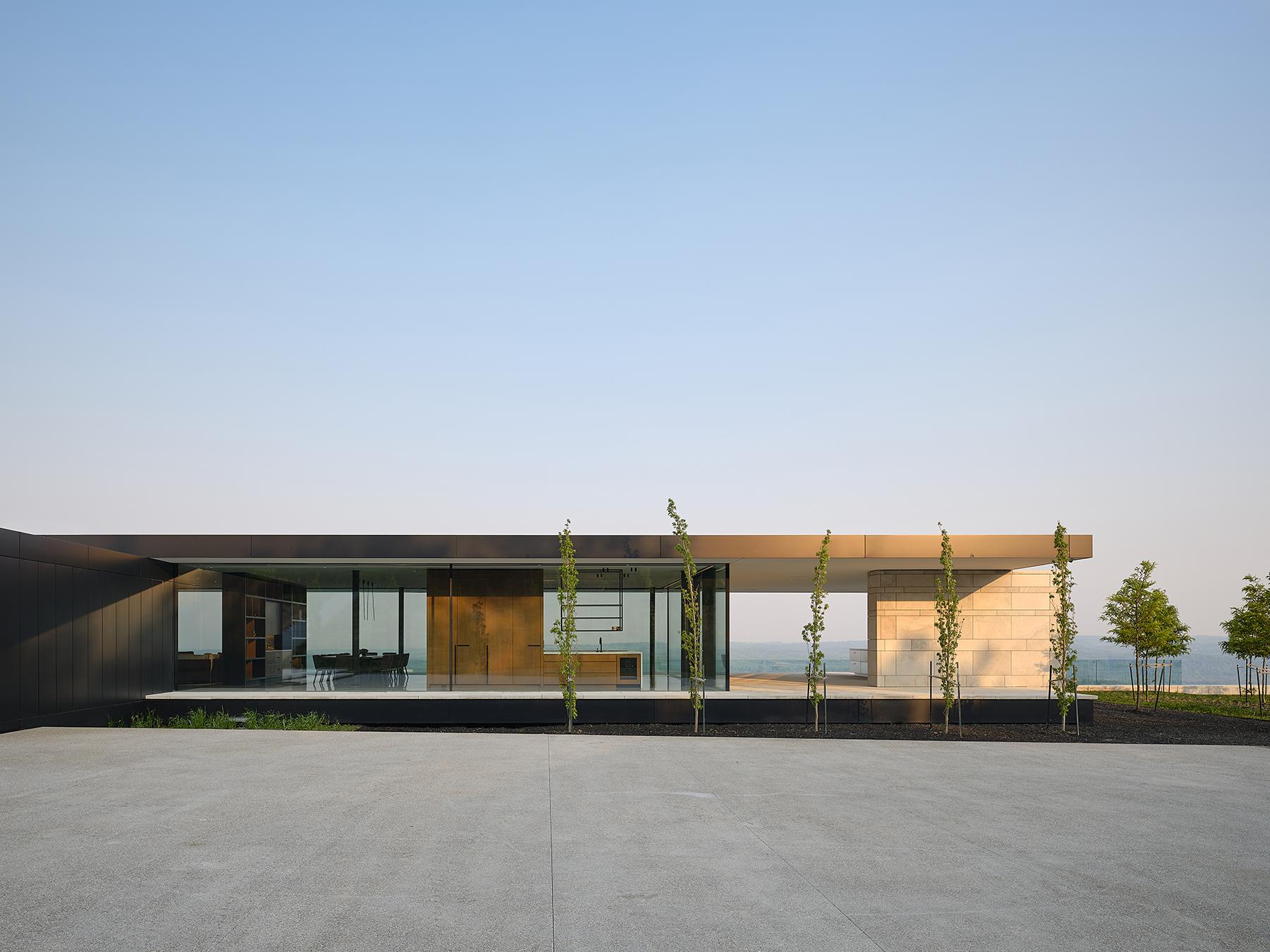 Escarpment House - image 4