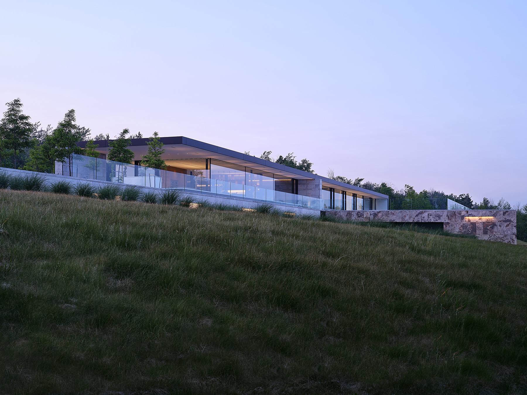 Escarpment House - image 10