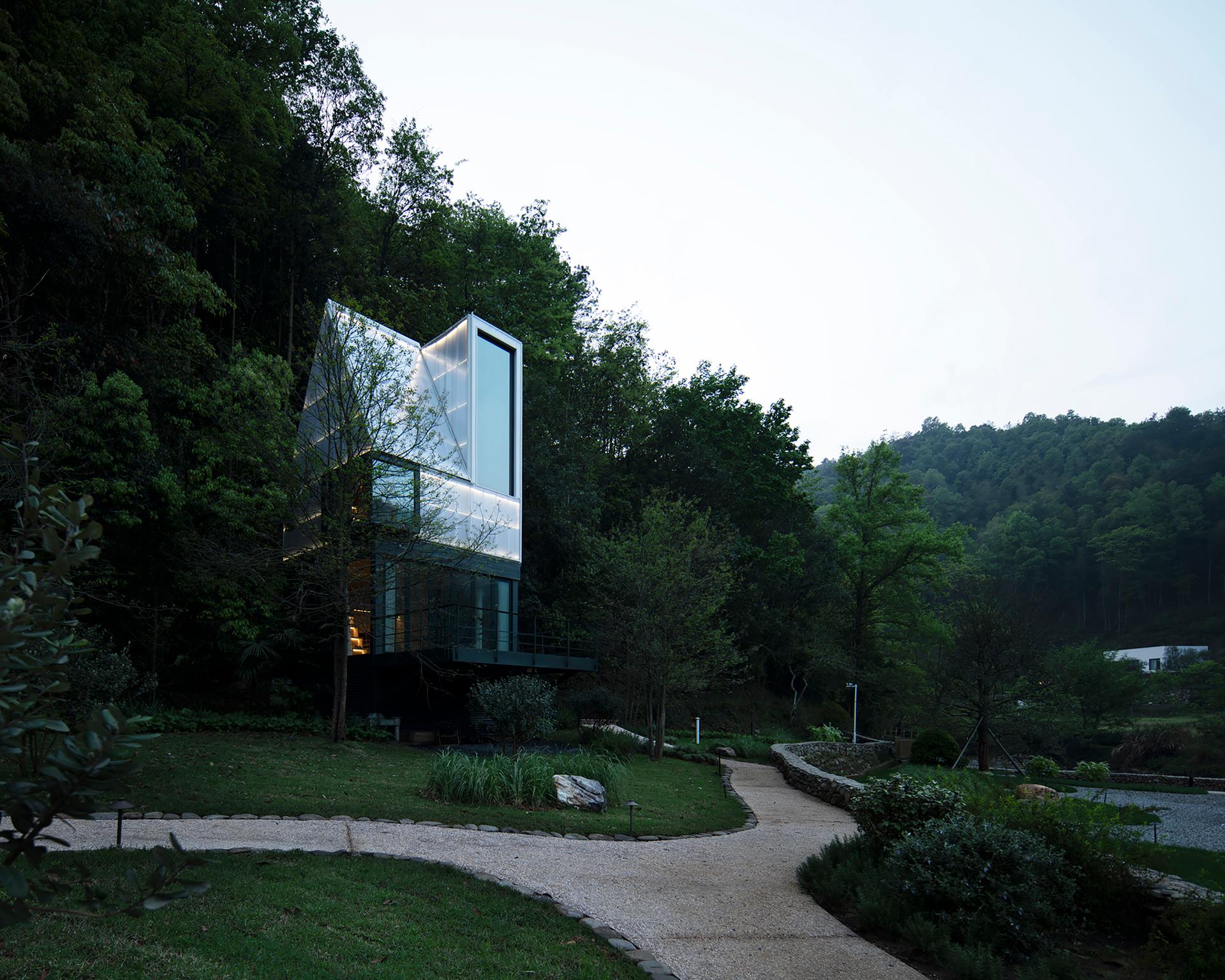 Spark Lodges at YDD Resort - image 8