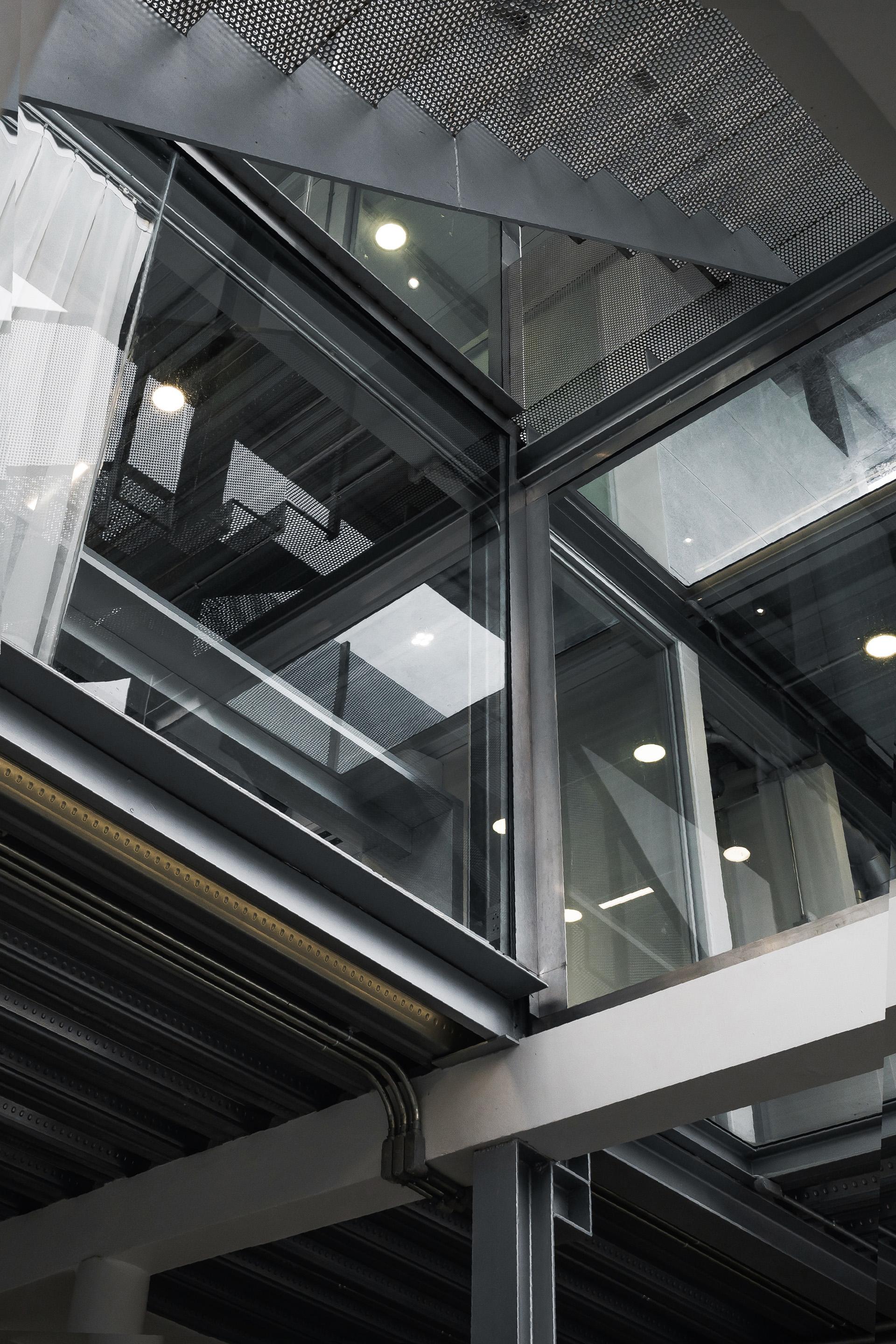 R34 Space - image 13
