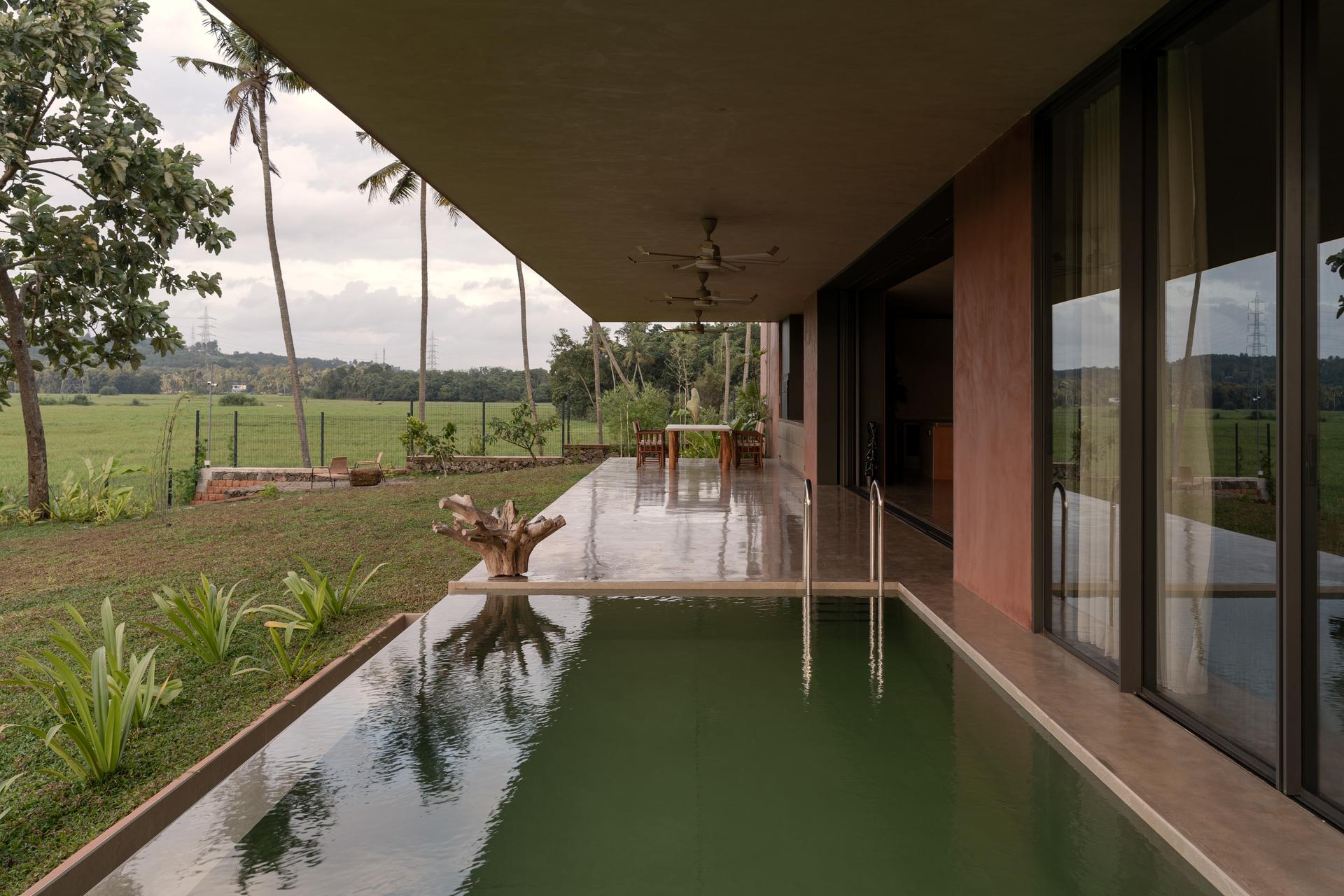 Alarine Earth Home - image 9