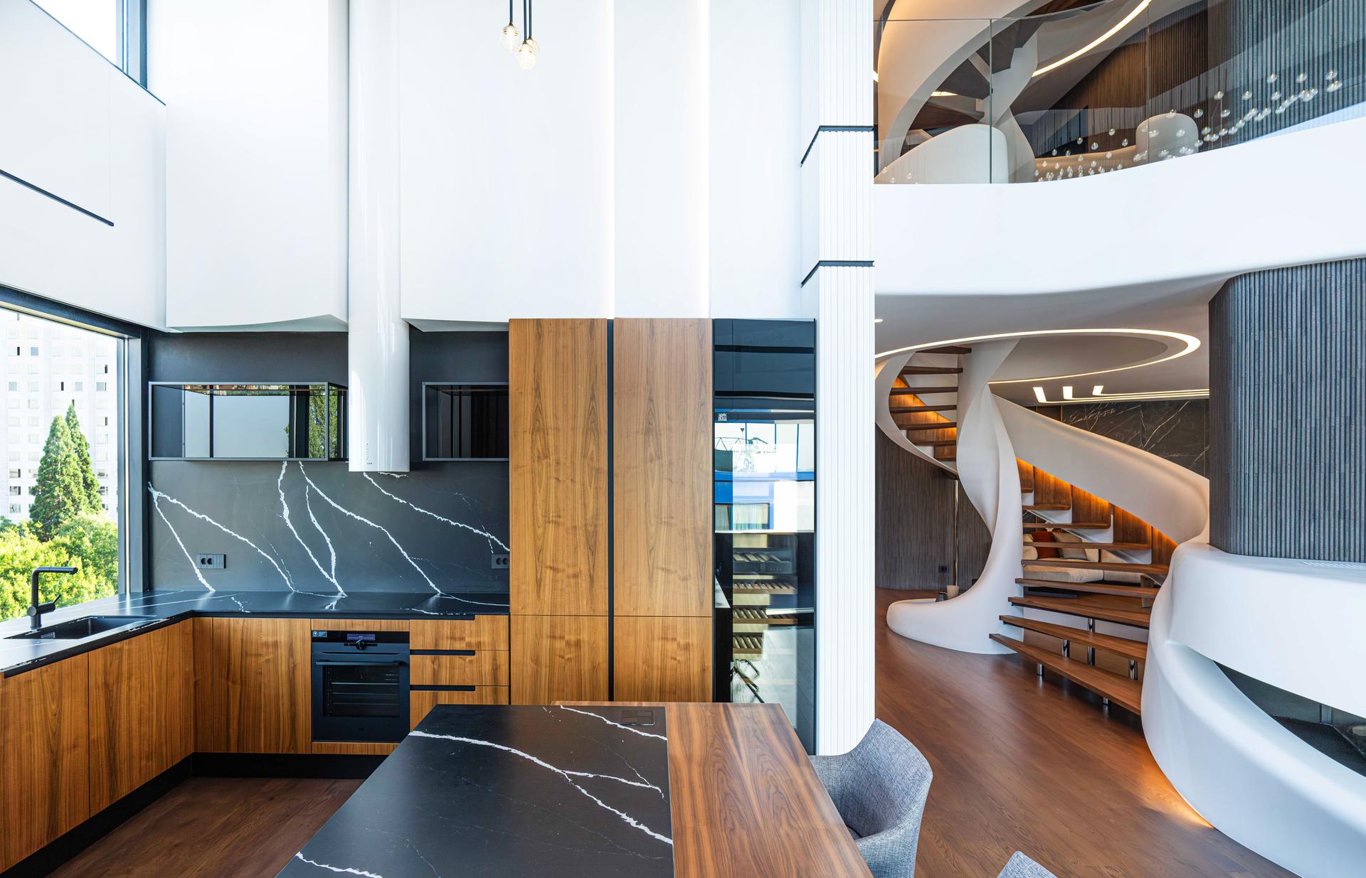 Penthouse B73 - image 4