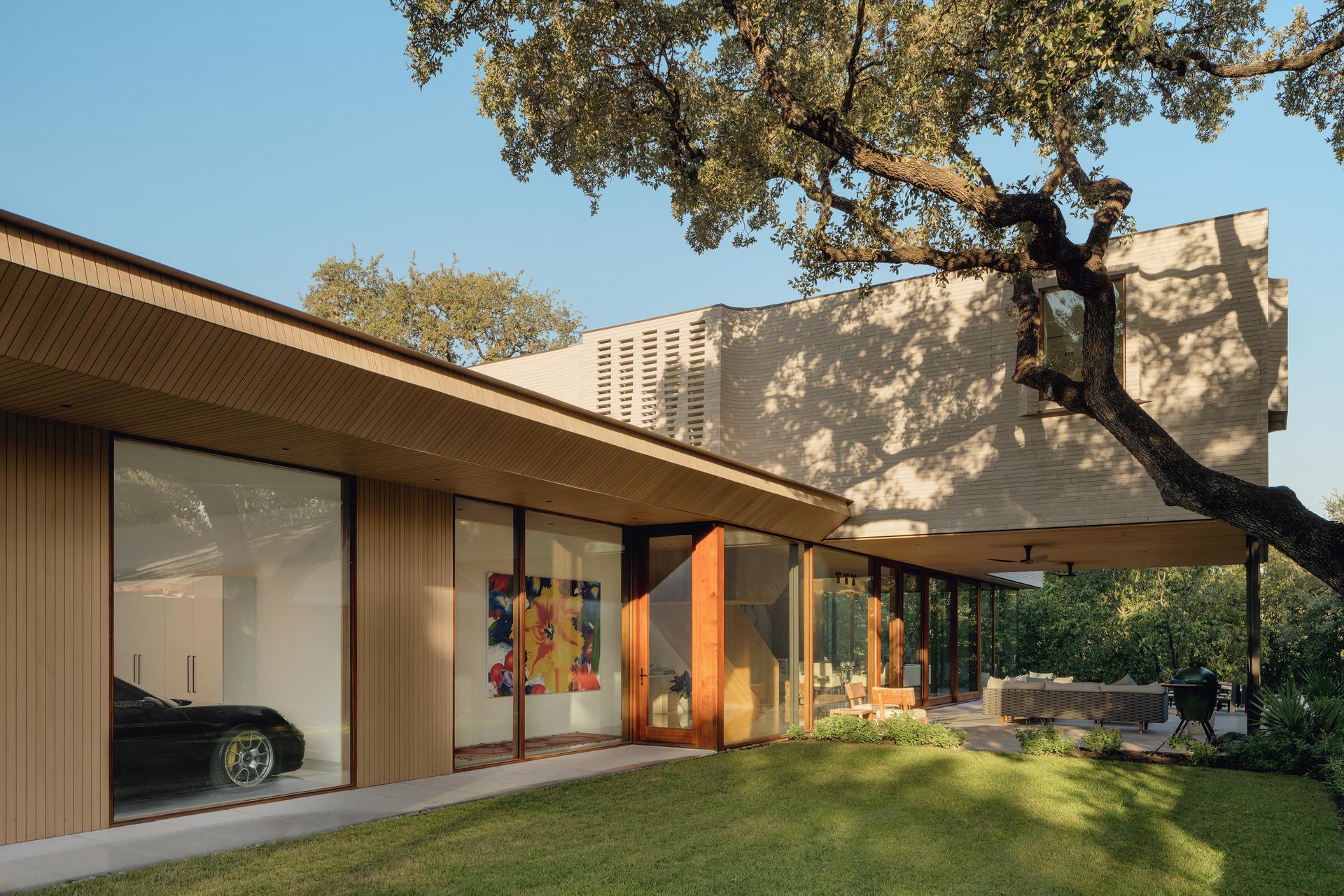 Greenbelt Residence - image 2
